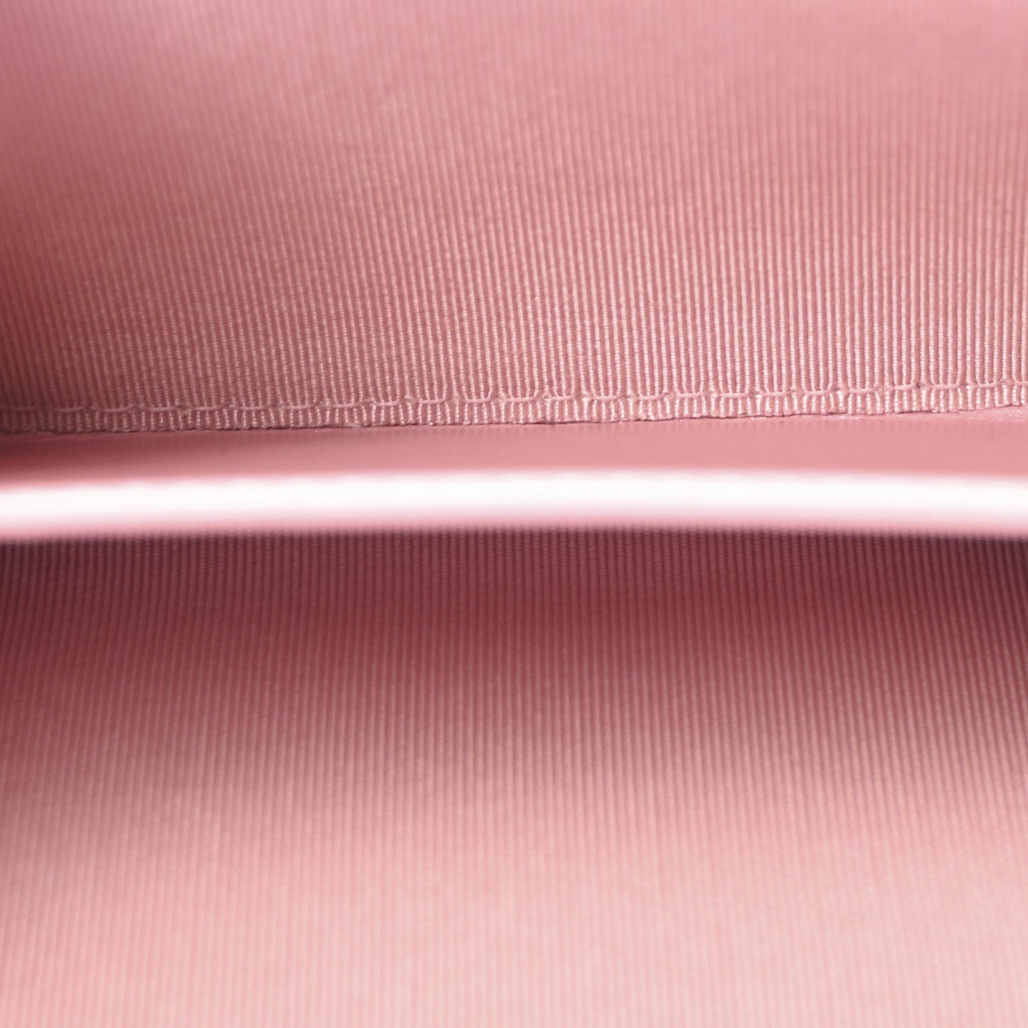 Iridescent Caviar Quilted Flap Card Holder On Chain Pink