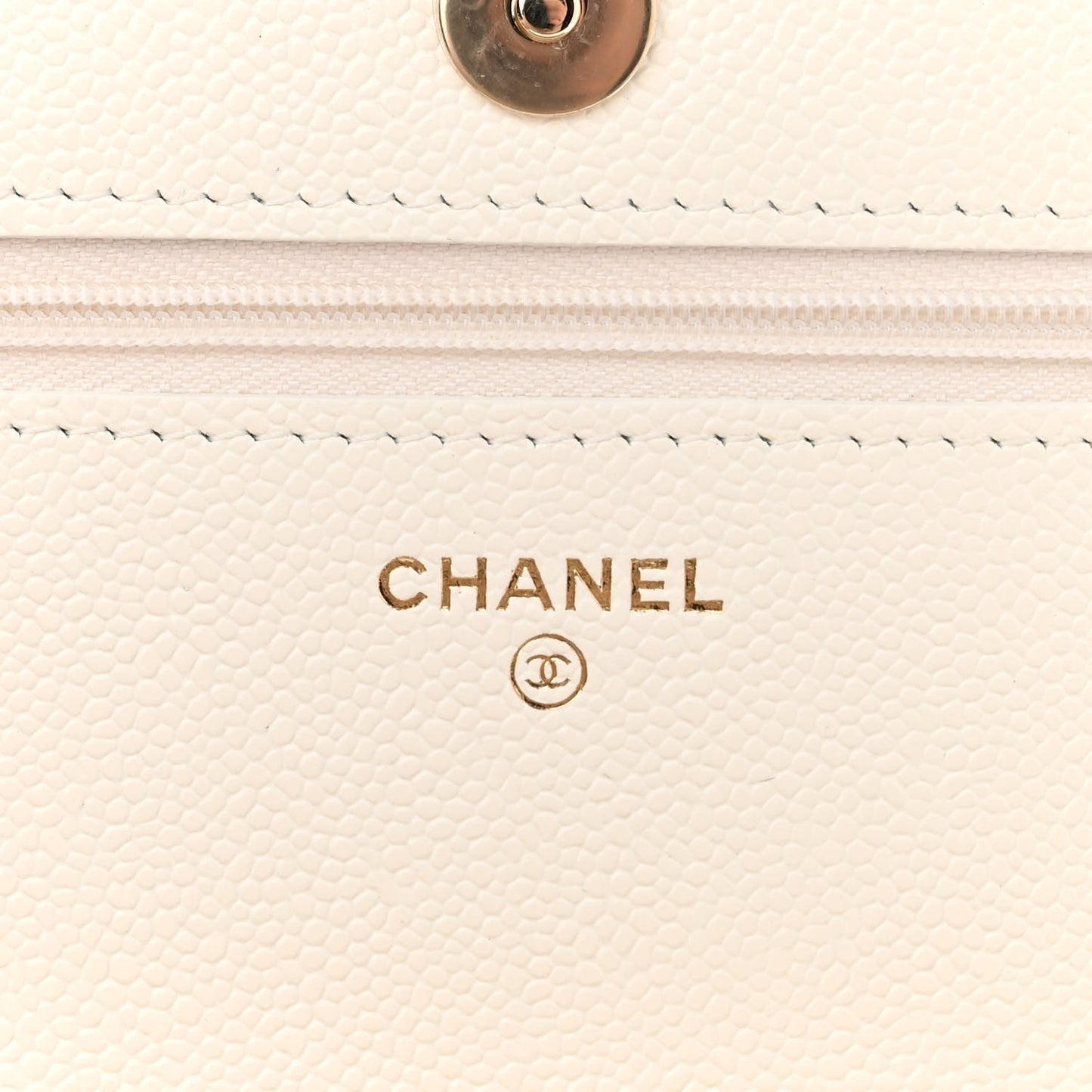 Caviar Quilted Multi Chain Wallet On Chain WOC White