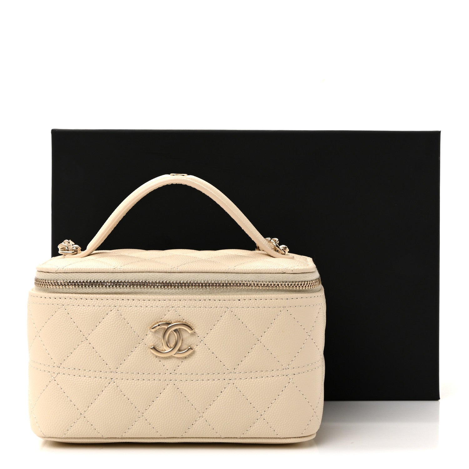 バッグ Monogram Quilted Vanity Bag ecru Monogram Quilted Vanity Bag