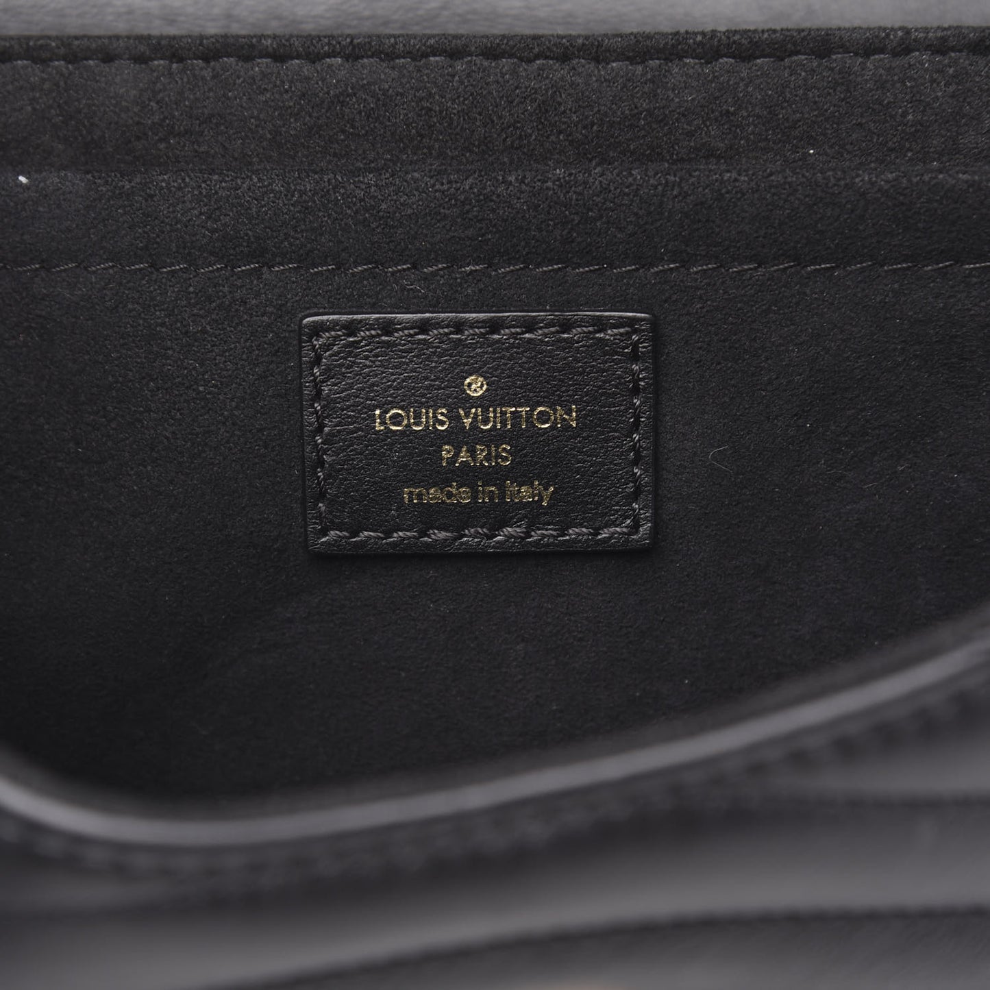 Calfskin New Wave Chain MM Black