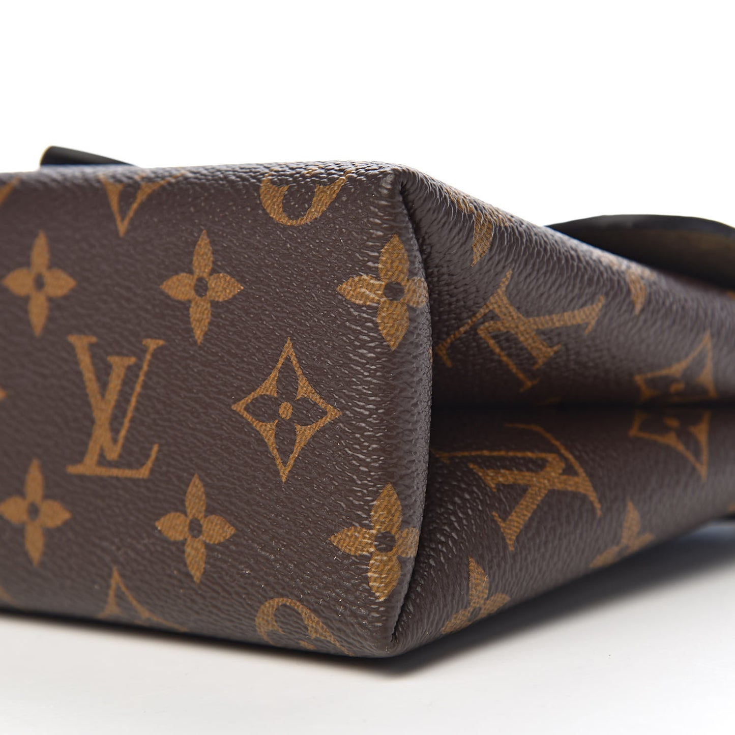 Monogram Locky BB Laurier