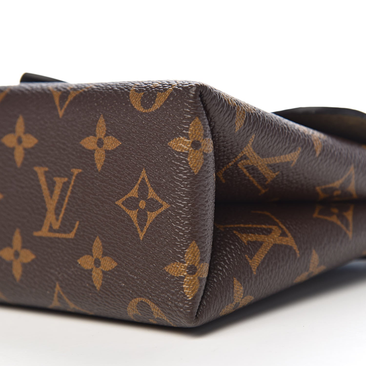 Louis Vuitton Monogram Locky BB Laurier 8 of 9
