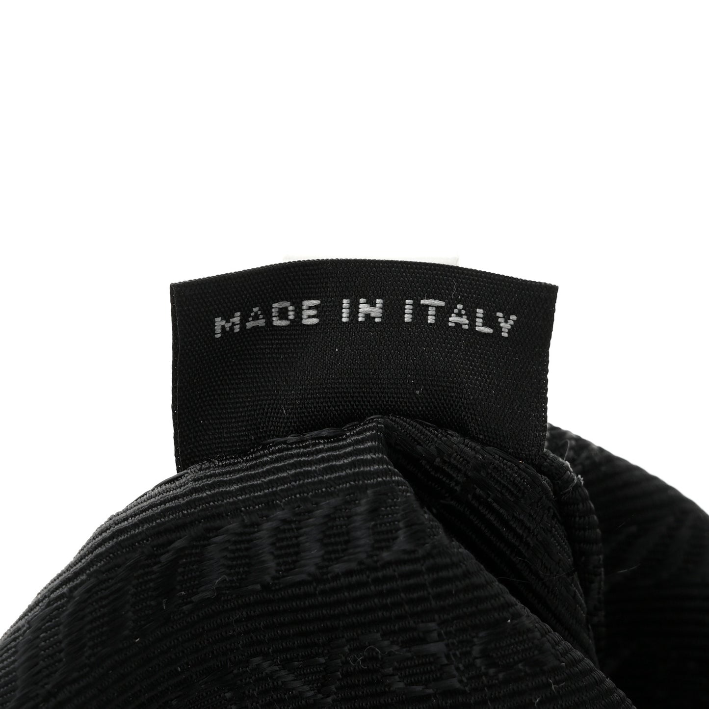 Saffiano Lux Re-Edition 2005 Shoulder Bag Black