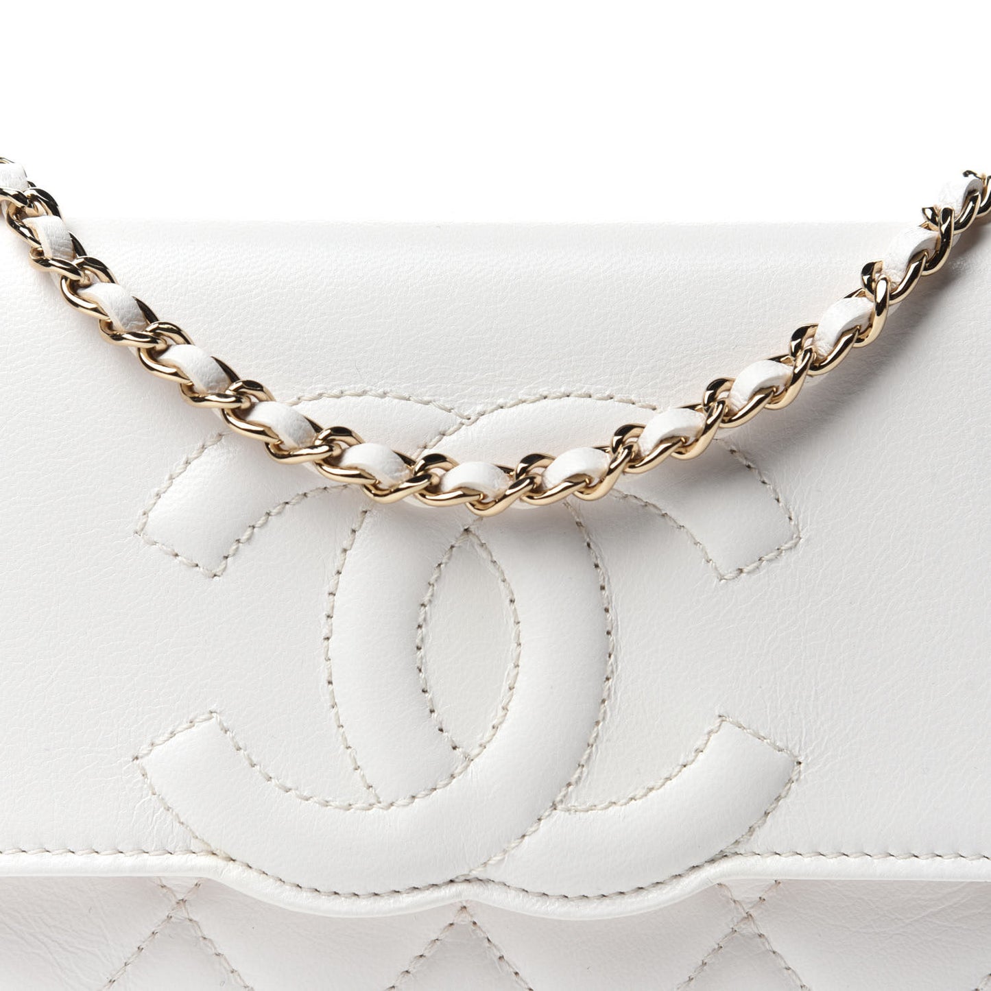 Goatskin Quilted Timeless CC Wallet On Chain WOC White