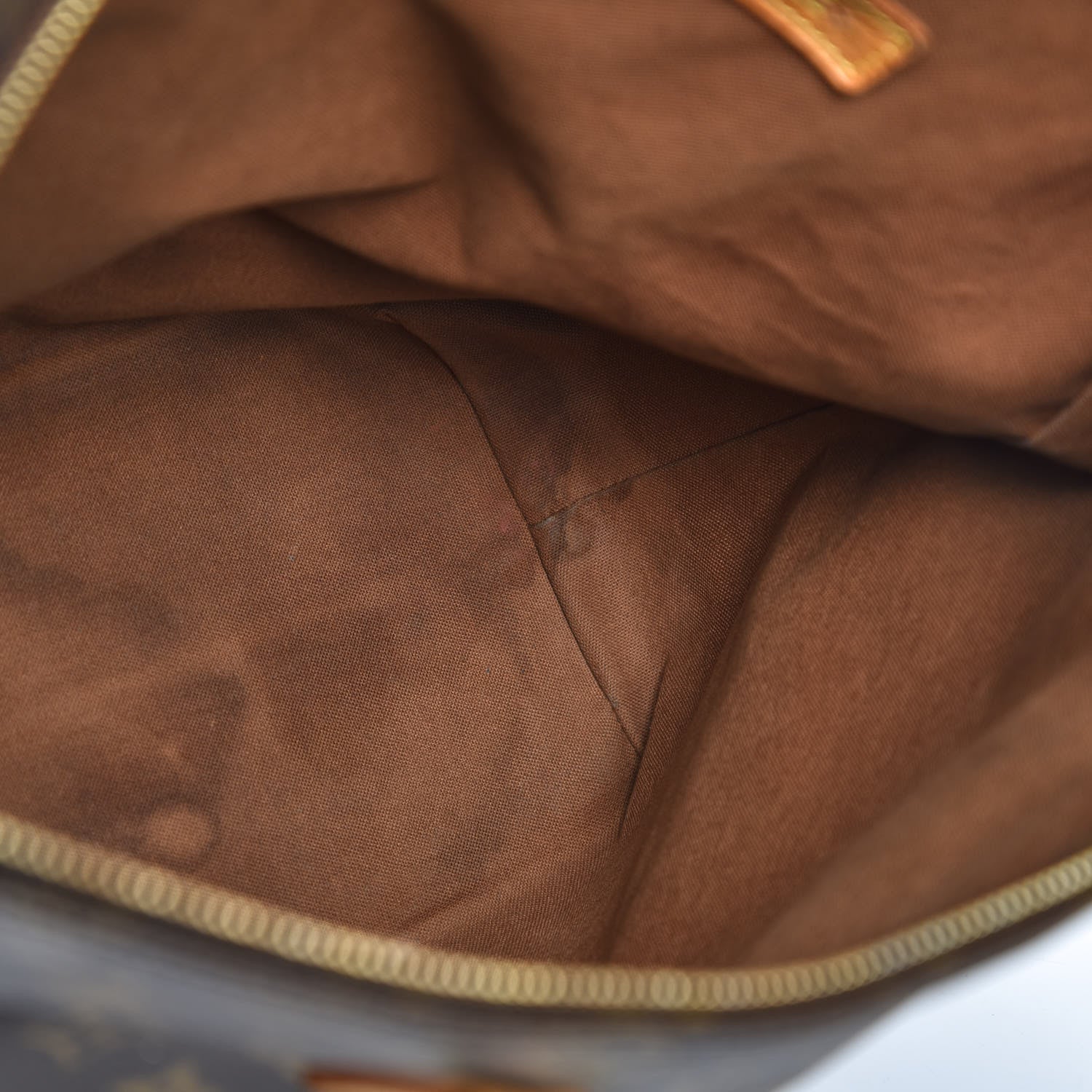 Louis Vuitton Monogram Cabas Mezzo 12 of 22