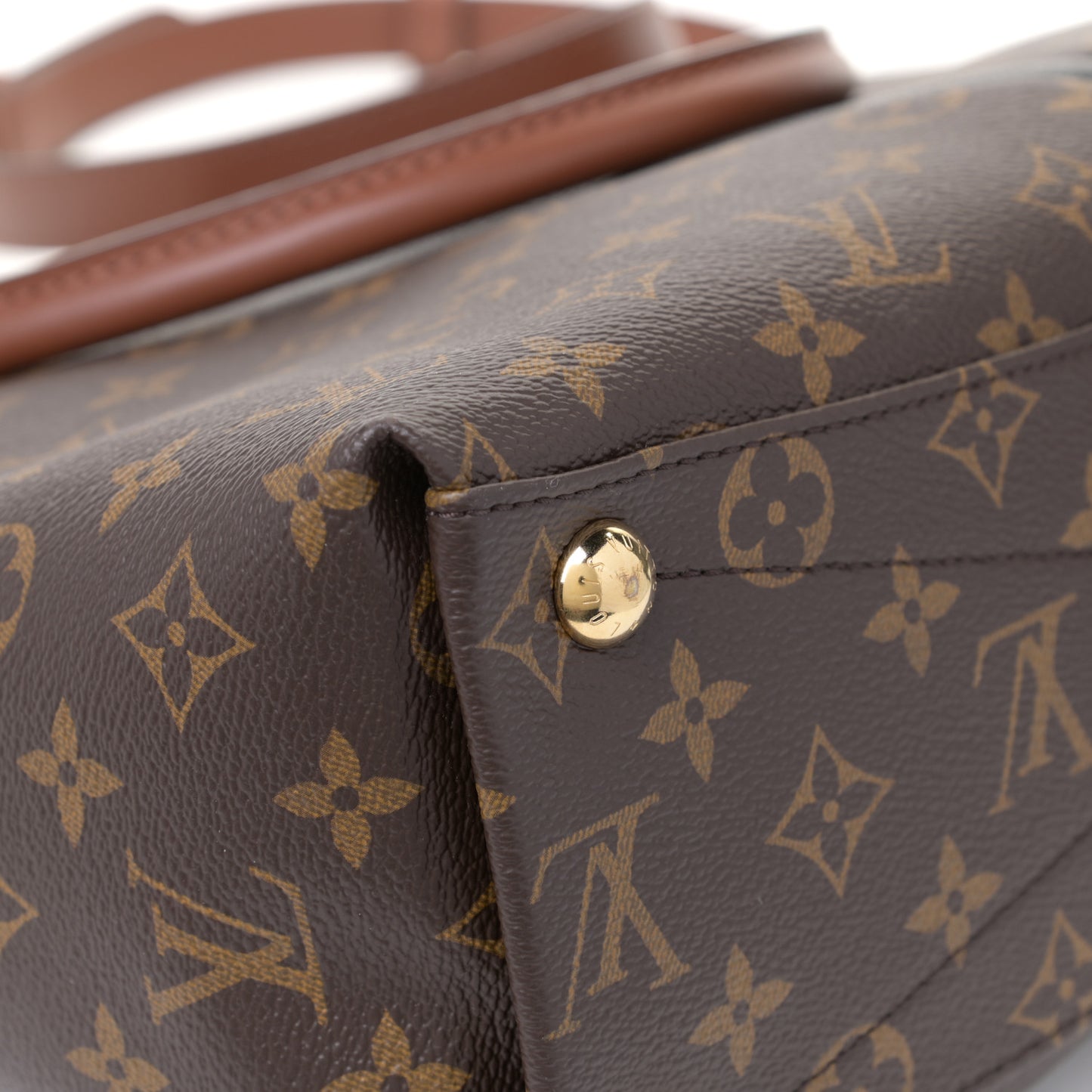 Monogram V Tote MM Black
