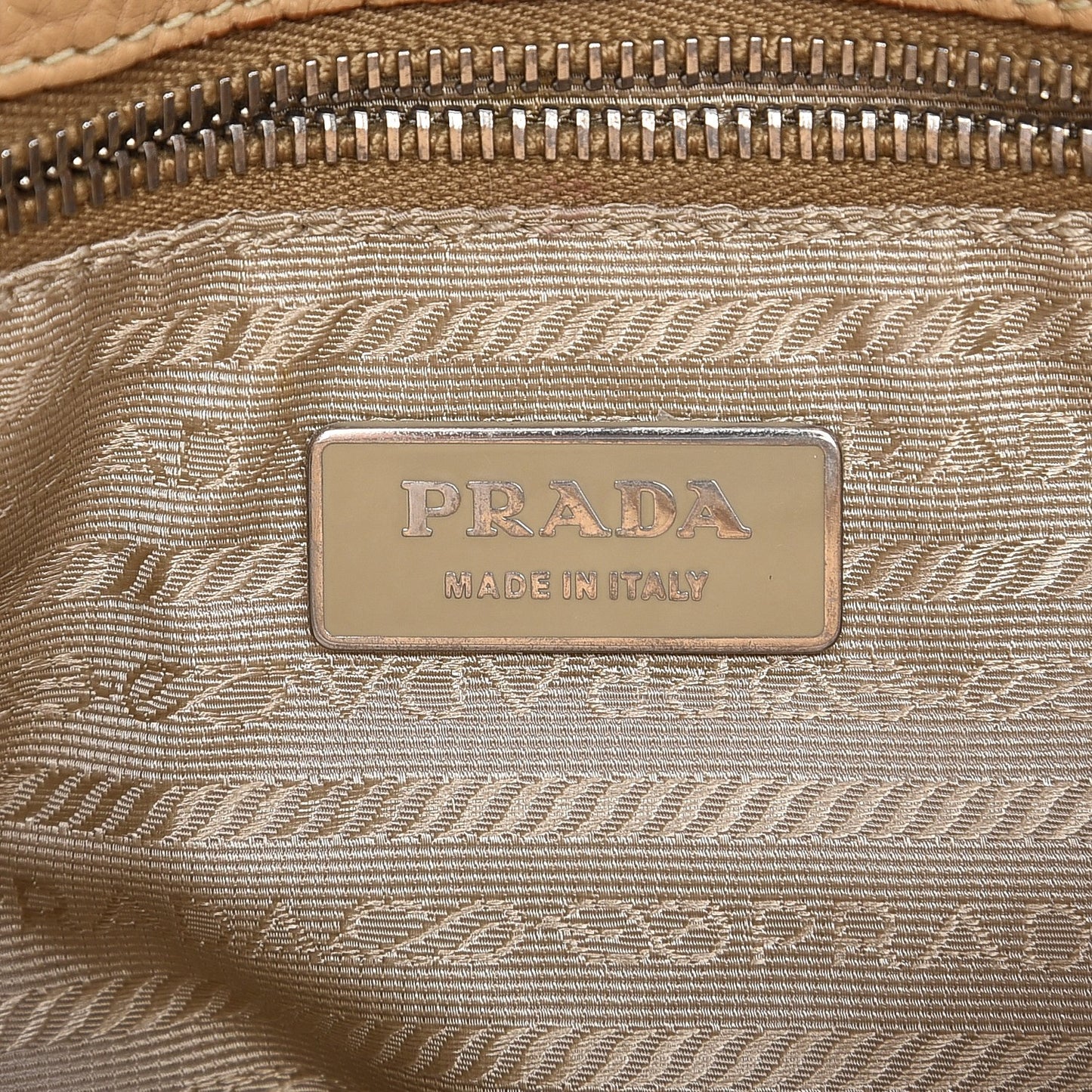 Vitello Daino Buckle Shoulder Bag Sabbia