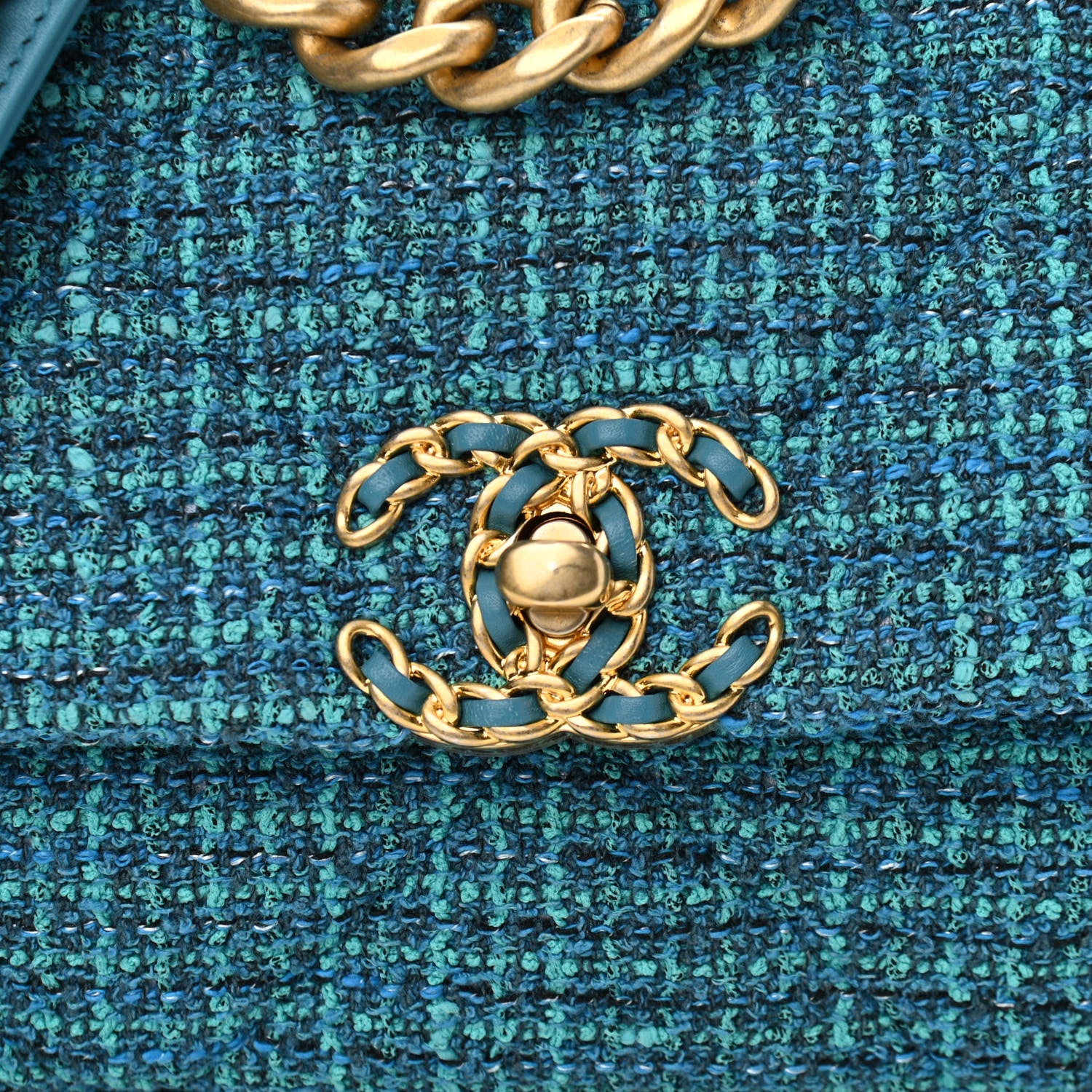 Chanel Tweed Quilted Medium Chanel 19 Flap Green 8 of 11