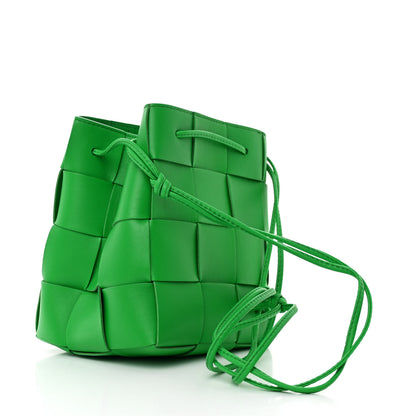 Bottega Veneta Nappa Maxi Intrecciato Small Cassette Bucket Bag Parakeet 3 of 10