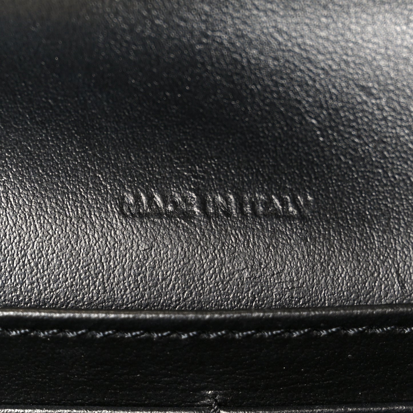 Shiny Calfskin Triomphe Margo Wallet on Chain Black