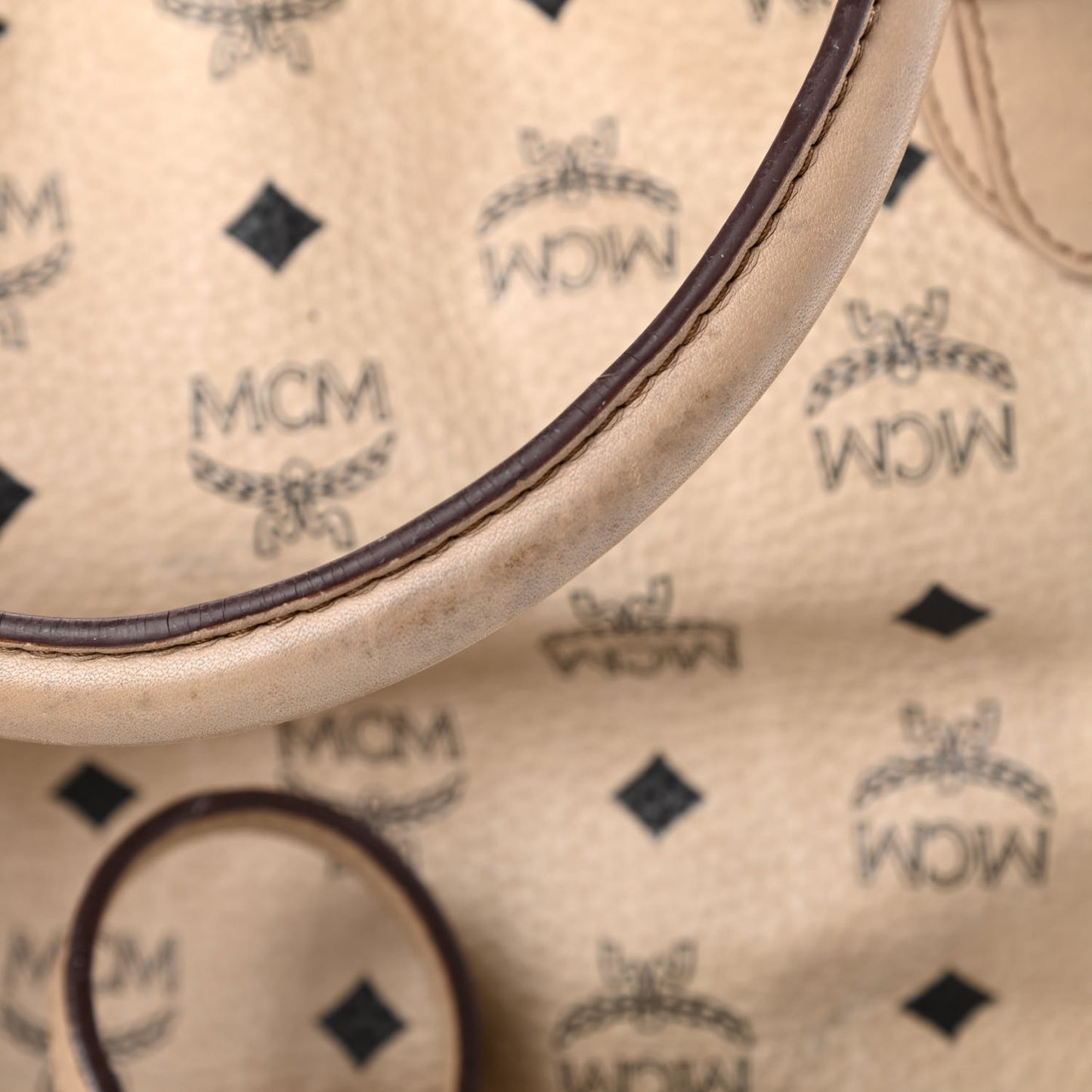 Visetos Drawstring Bucket Bag Beige