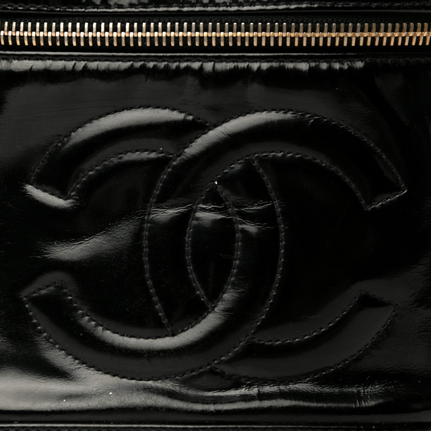 Chanel Patent Vanity Cosmetic Case Black 12 of 24