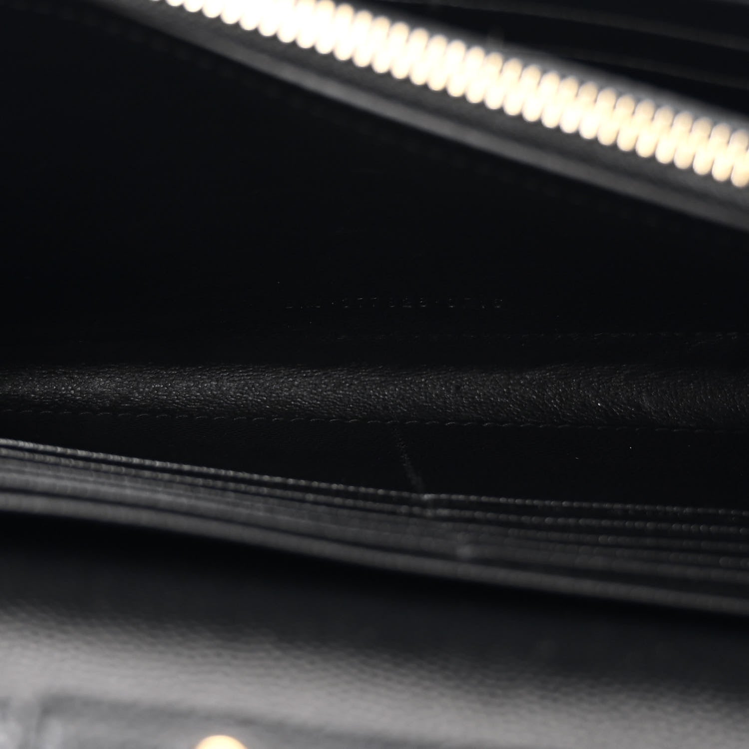 Saint Laurent Grain De Poudre Matelasse Chevron Monogram Chain Wallet Black 6 of 12