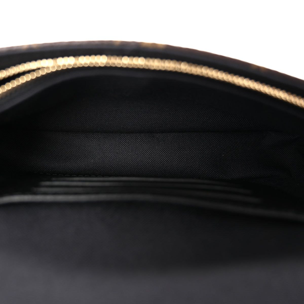 Reverse Monogram Ivy Wallet On Chain