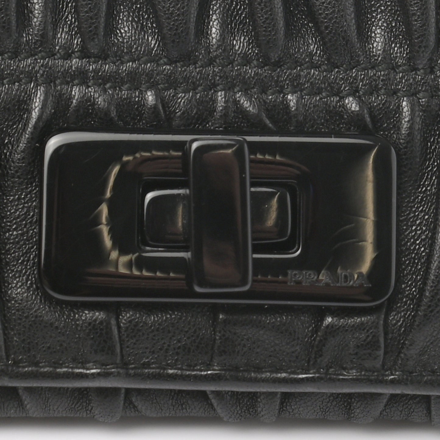 Nappa Gaufre Wallet Black