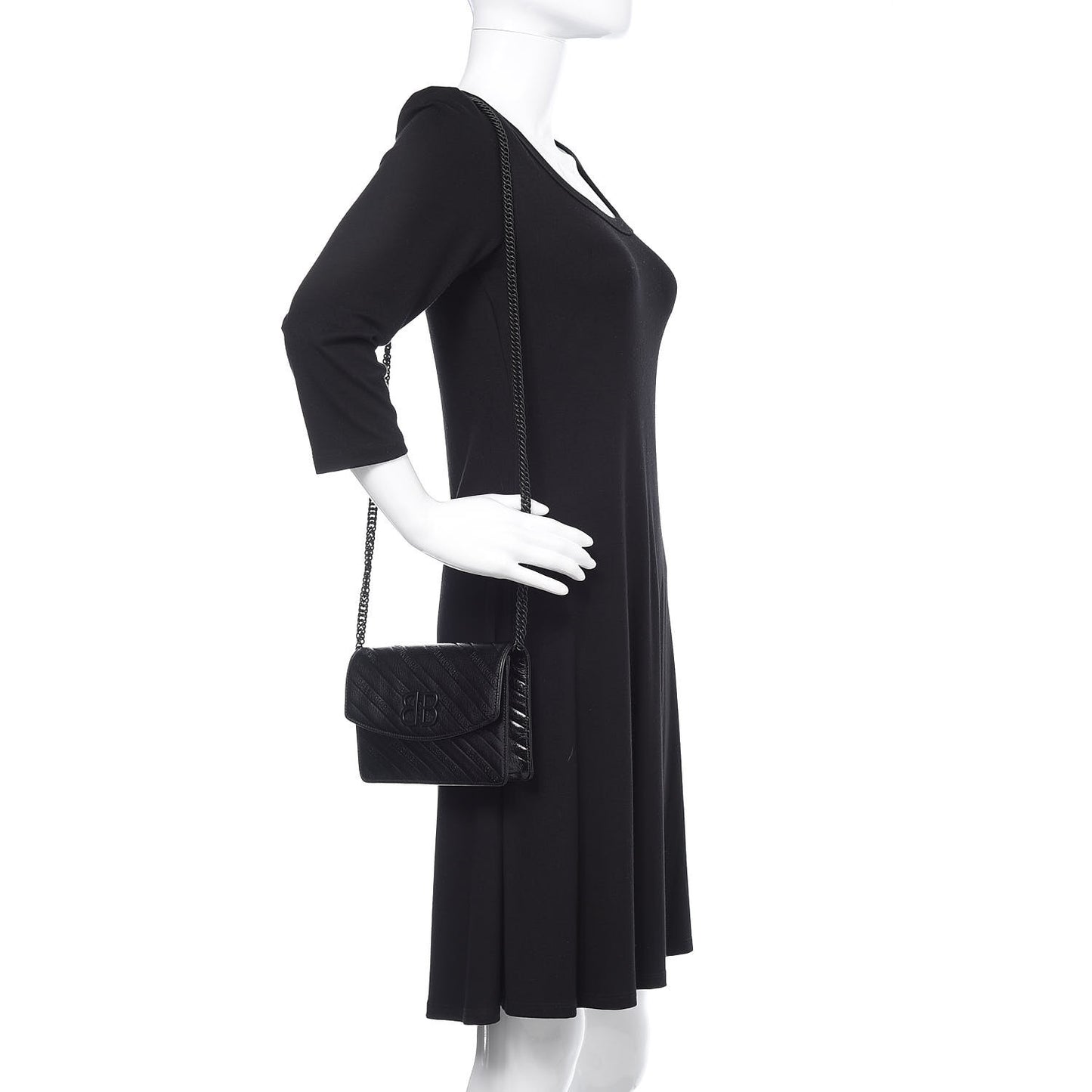 Shiny Goatskin Logo Embossed Monochrome BB Wallet On Chain Black
