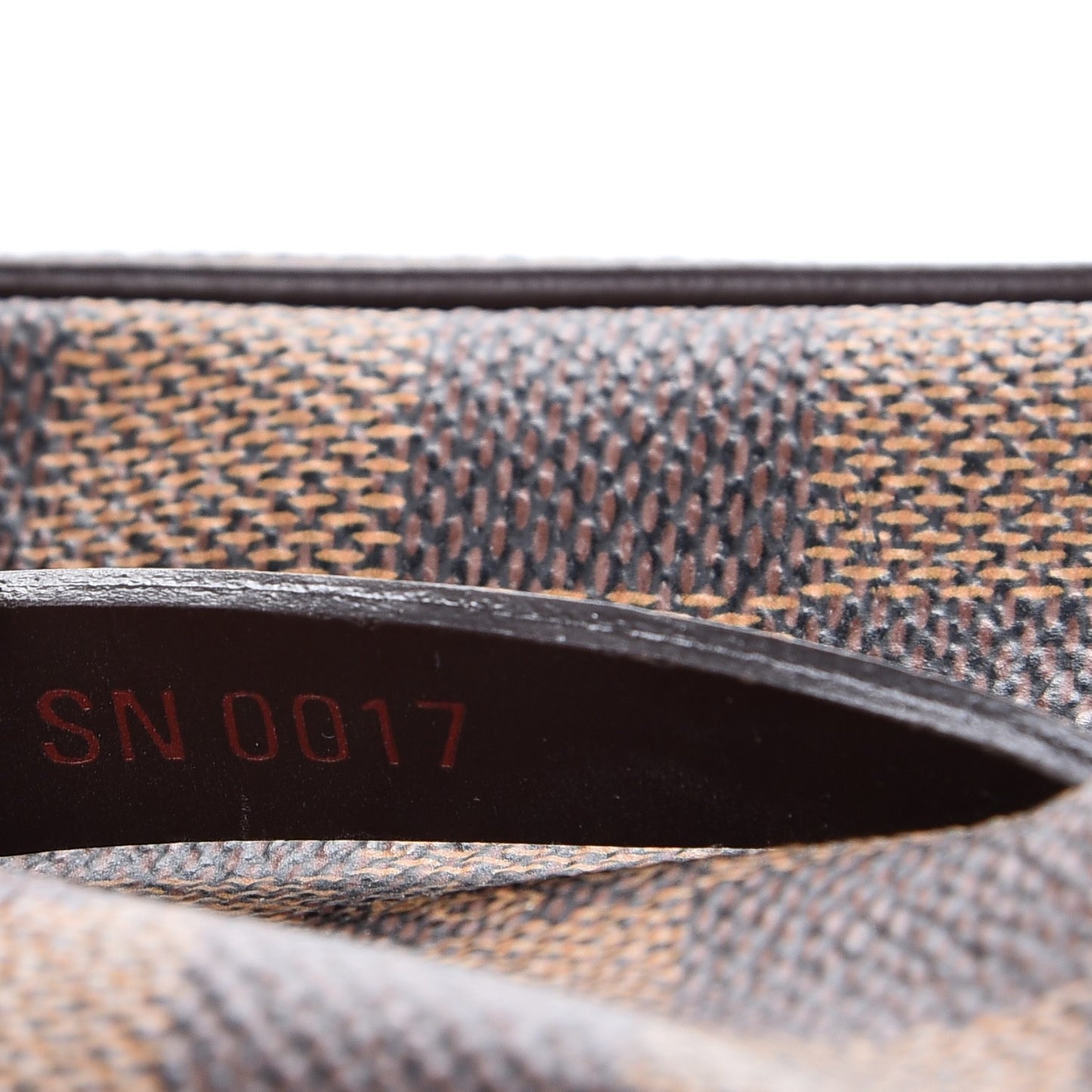 Damier Ebene Etui Okapi Case GM