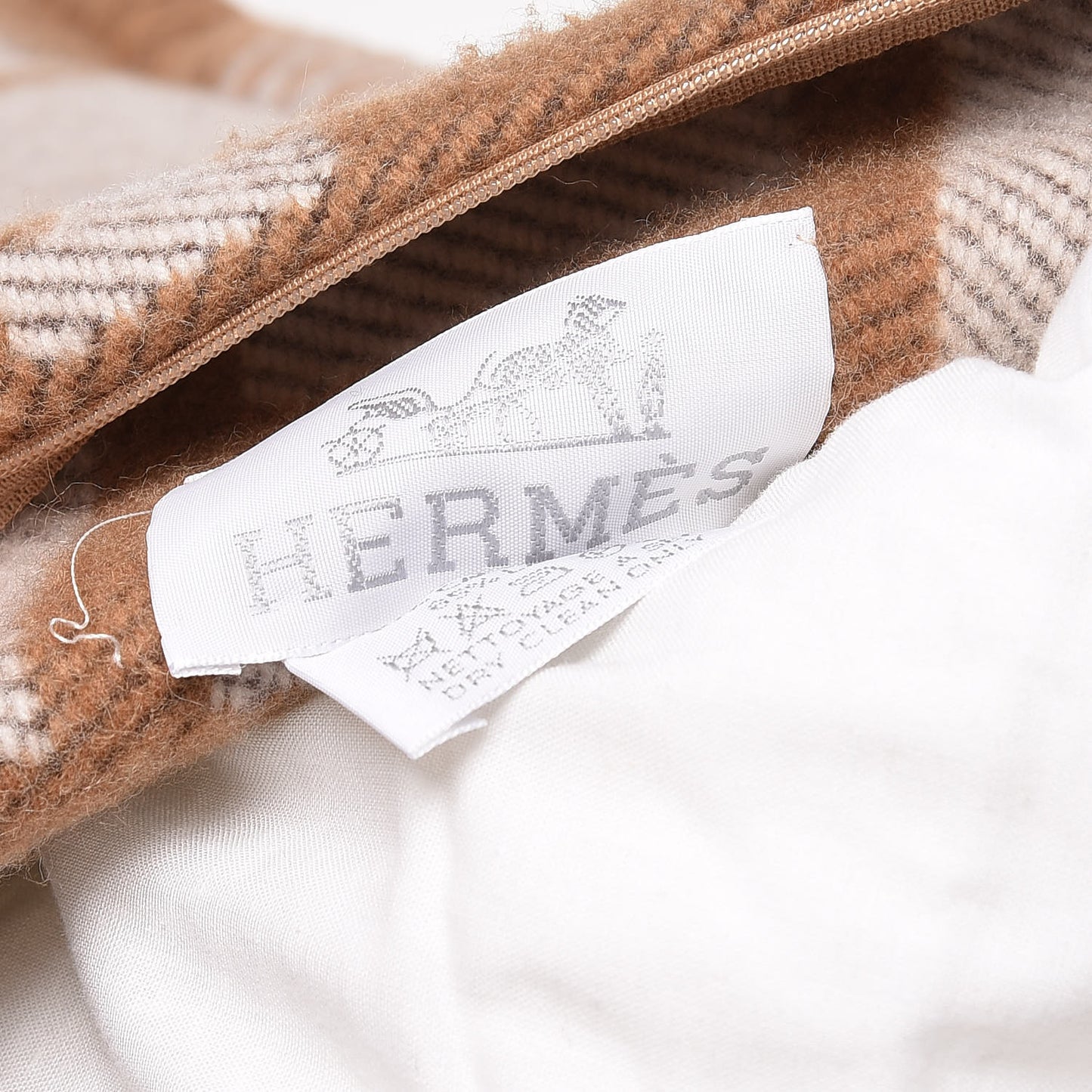 Wool Cashmere Avalon Pillow PM Ecru Camel