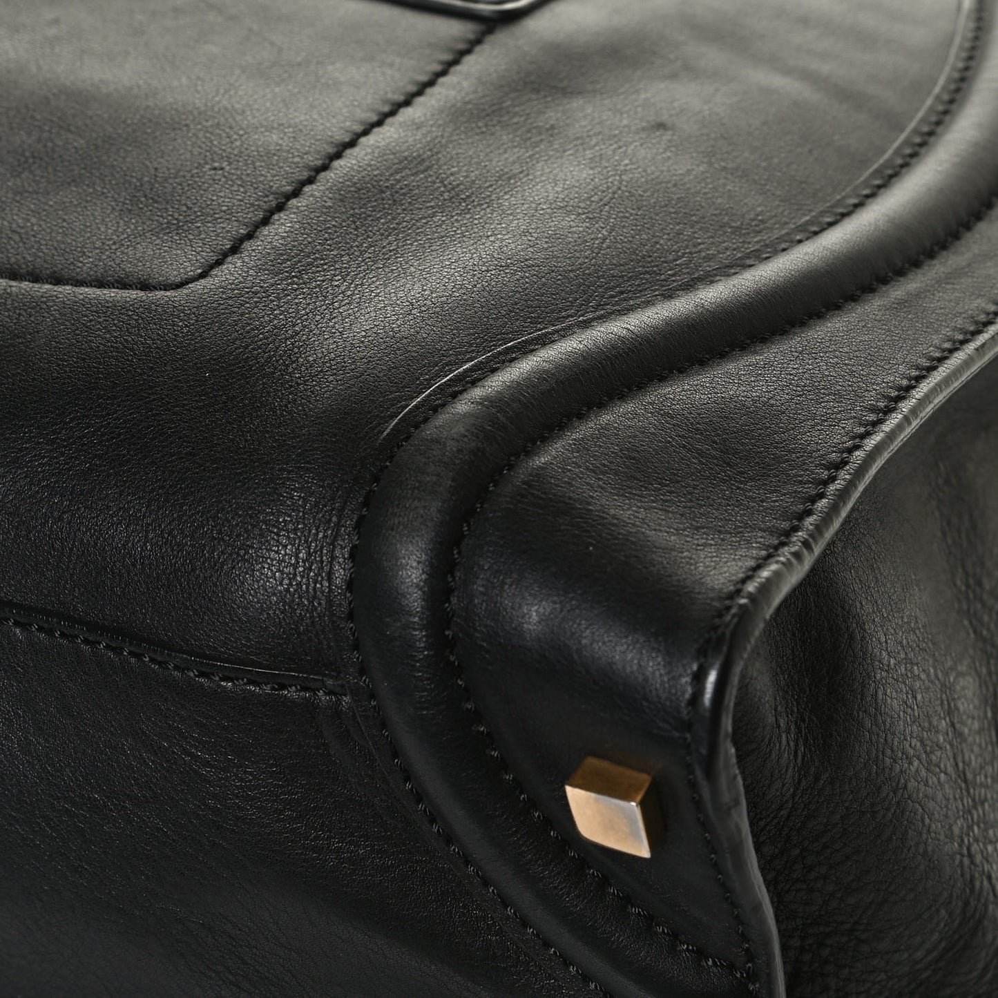 Smooth Calfskin Medium Phantom Luggage Black