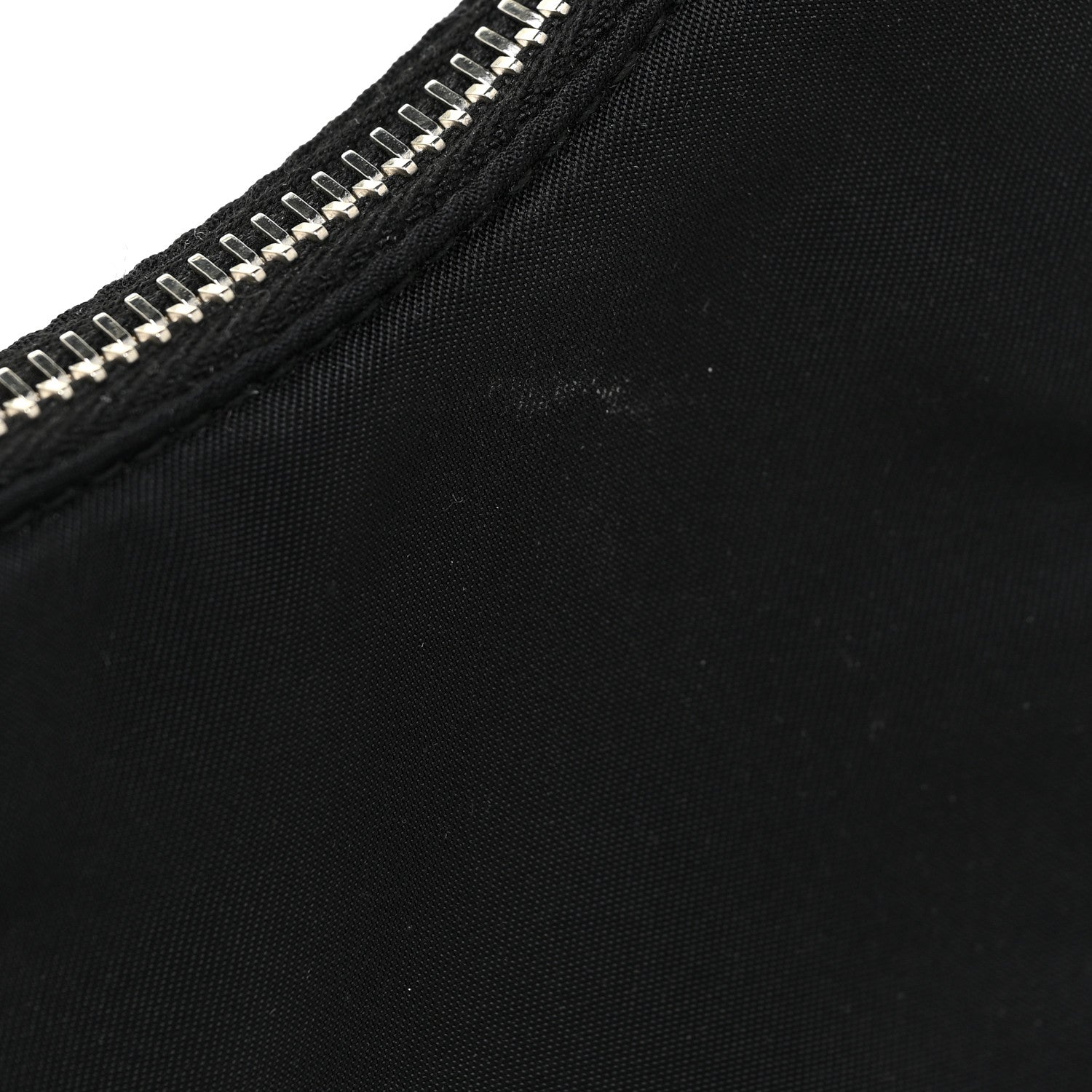 Prada Nylon Re-Edition 2005 Shoulder Bag Black 14 of 21