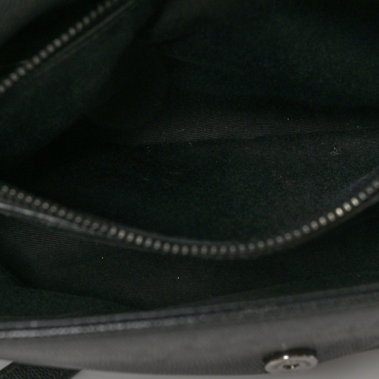 Grain De Poudre Medium West Hollywood Monogram Fold-Over Black