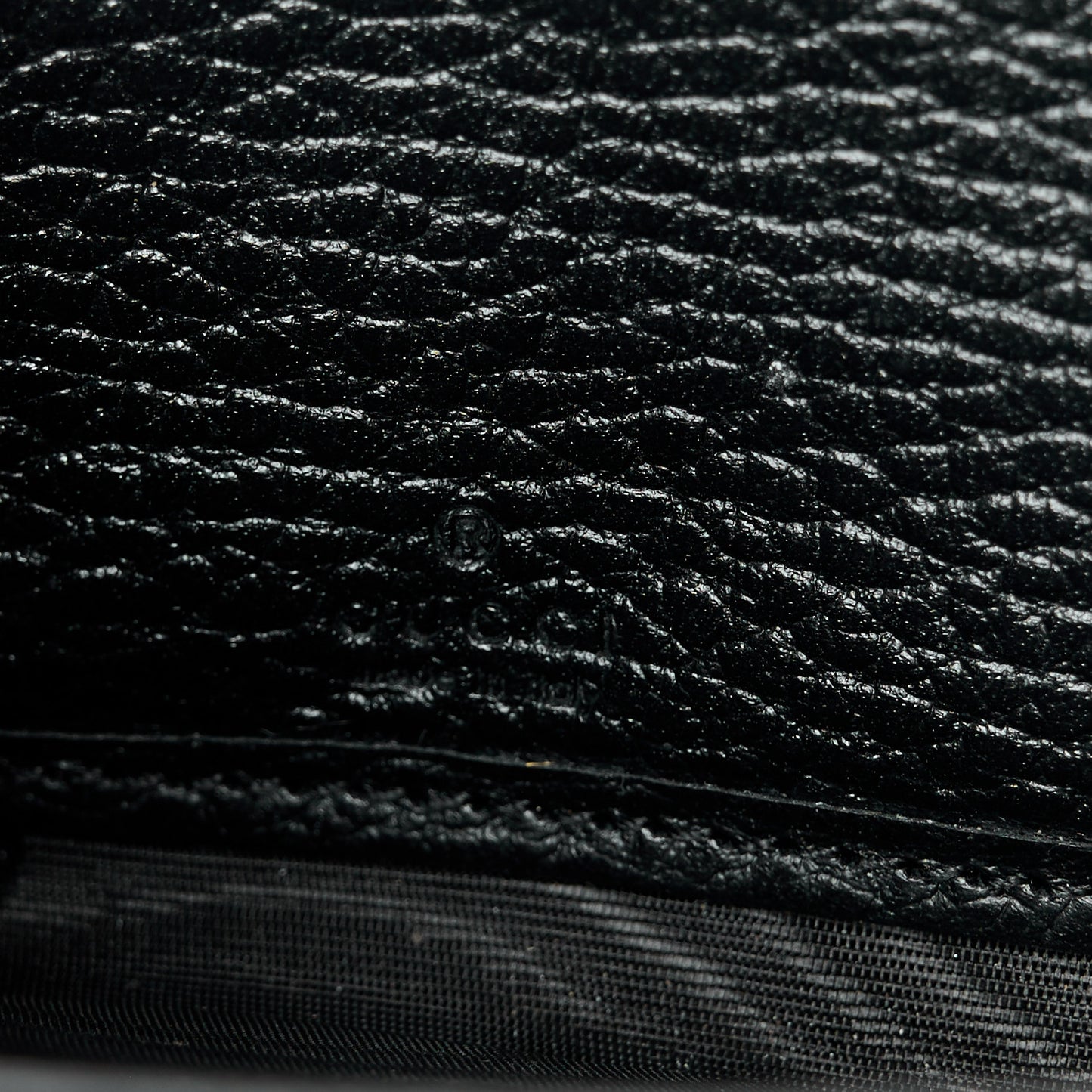 Dollar Calfskin Monochrome GG Marmont Zip Around Wallet Black