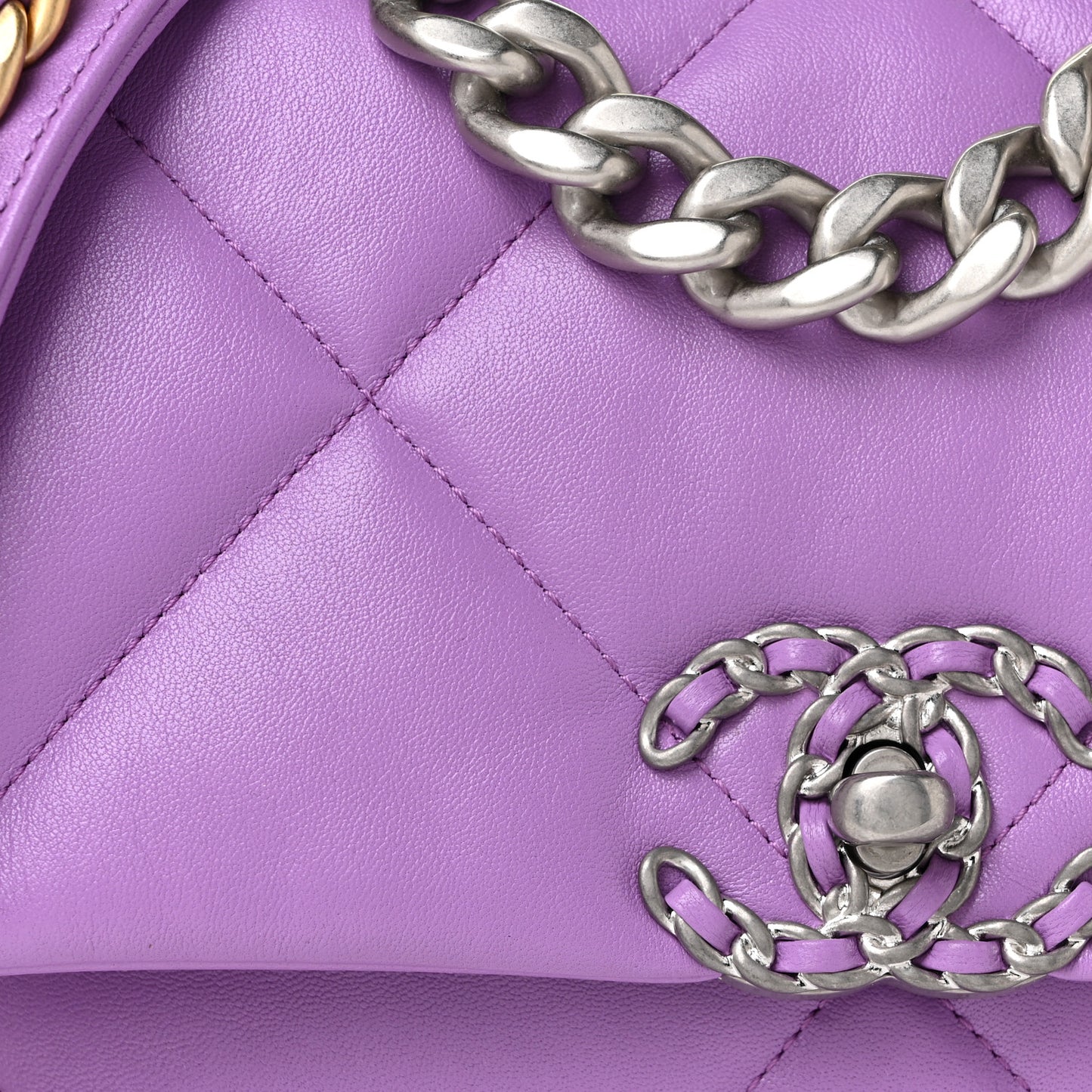 Lambskin Quilted Medium Chanel 19 Flap Light Purple