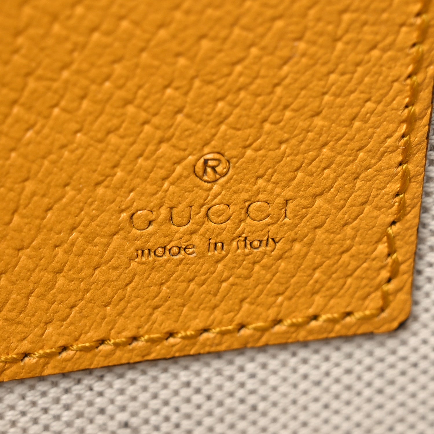 Gucci GG Supreme Monogram Neo Vintage Zip Wristlet Pouch Beige New Acero Crop 7 of 7