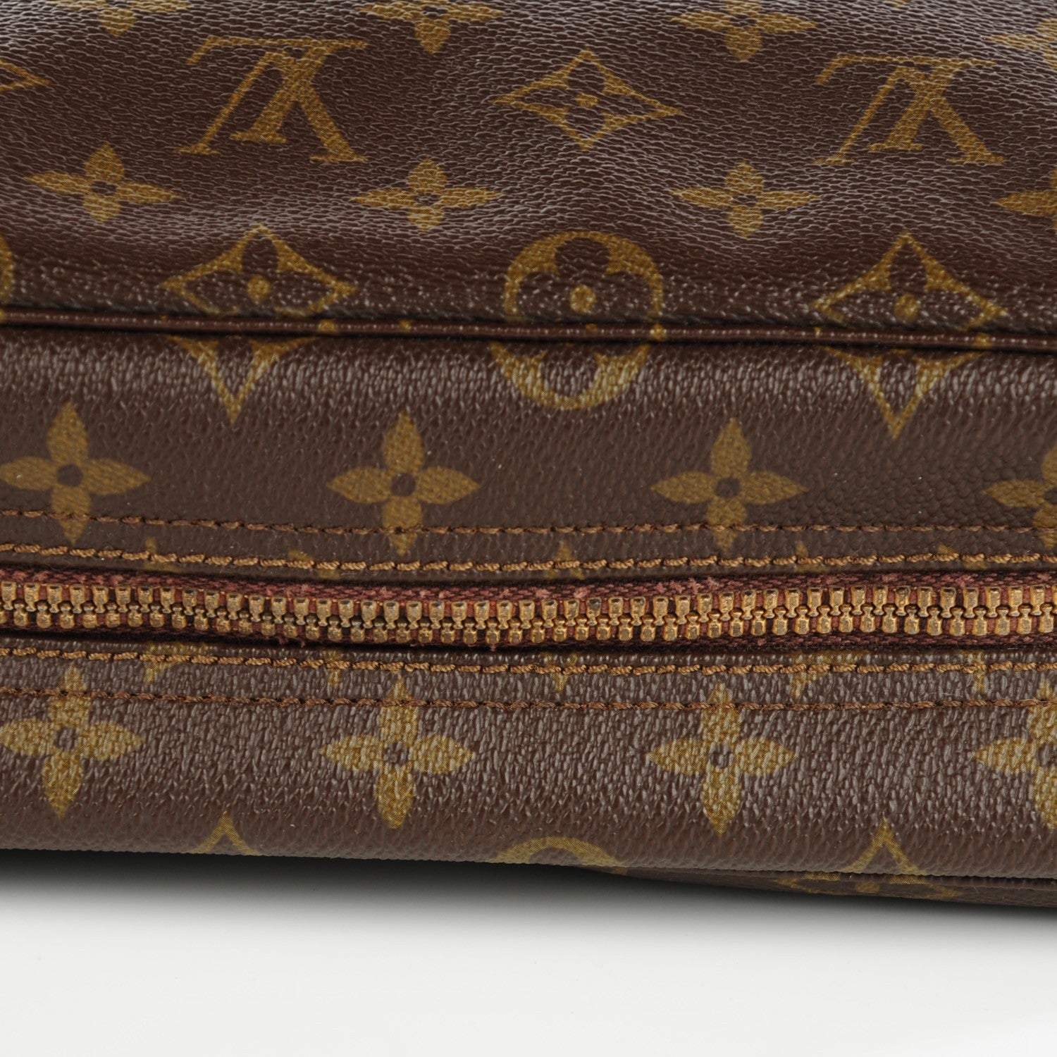Louis Vuitton Monogram Trousse Toilette 28 8 of 9