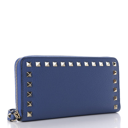 Valentino Garavani Pebbled Calfskin Rockstud Zip Around Wallet Baltique 3 of 9