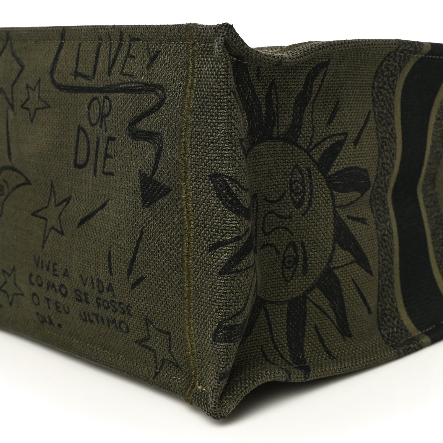 Christian Dior Canvas Embroidered Graffiti Book Tote Vert 6 of 11