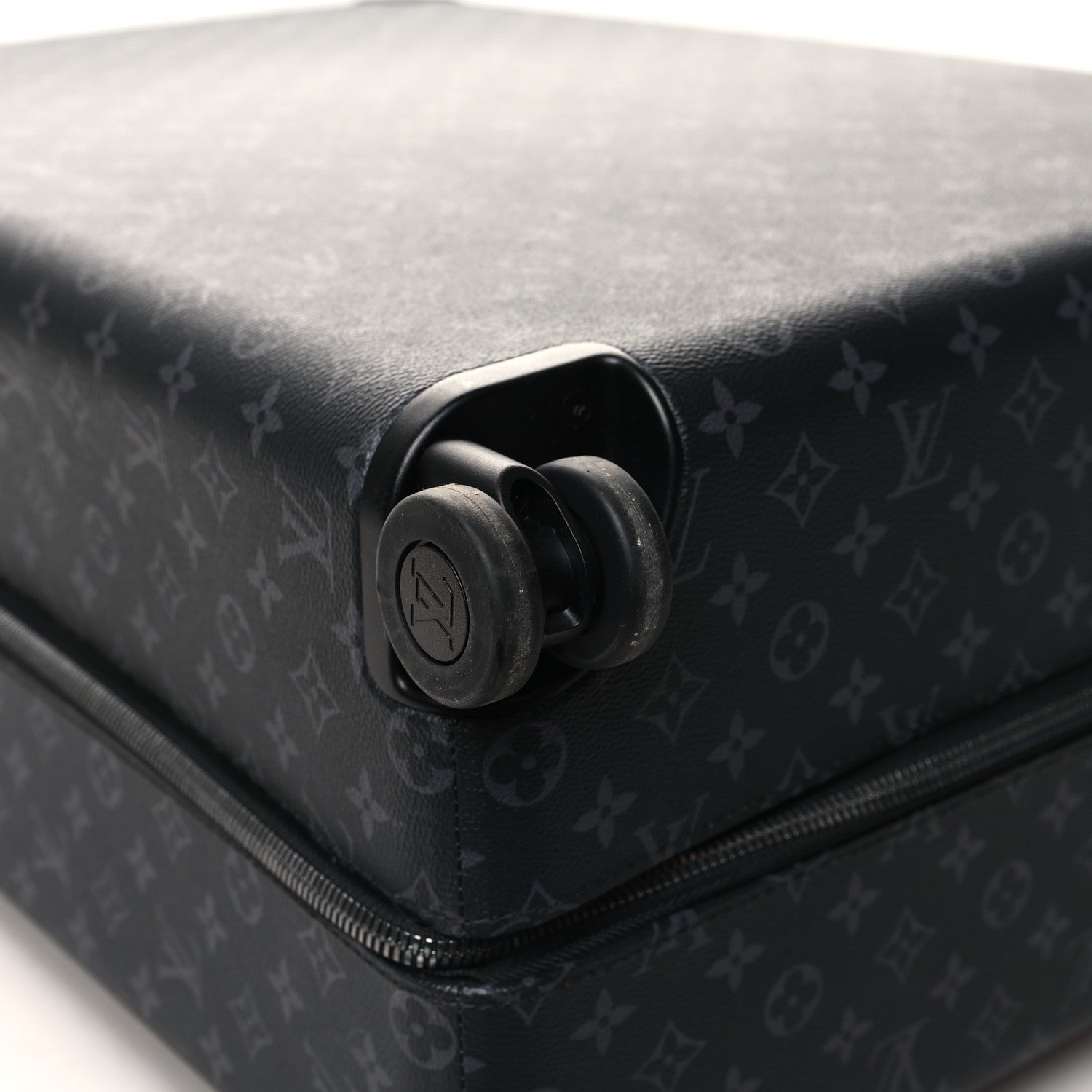 Louis Vuitton Monogram Eclipse Horizon 70 7 of 12