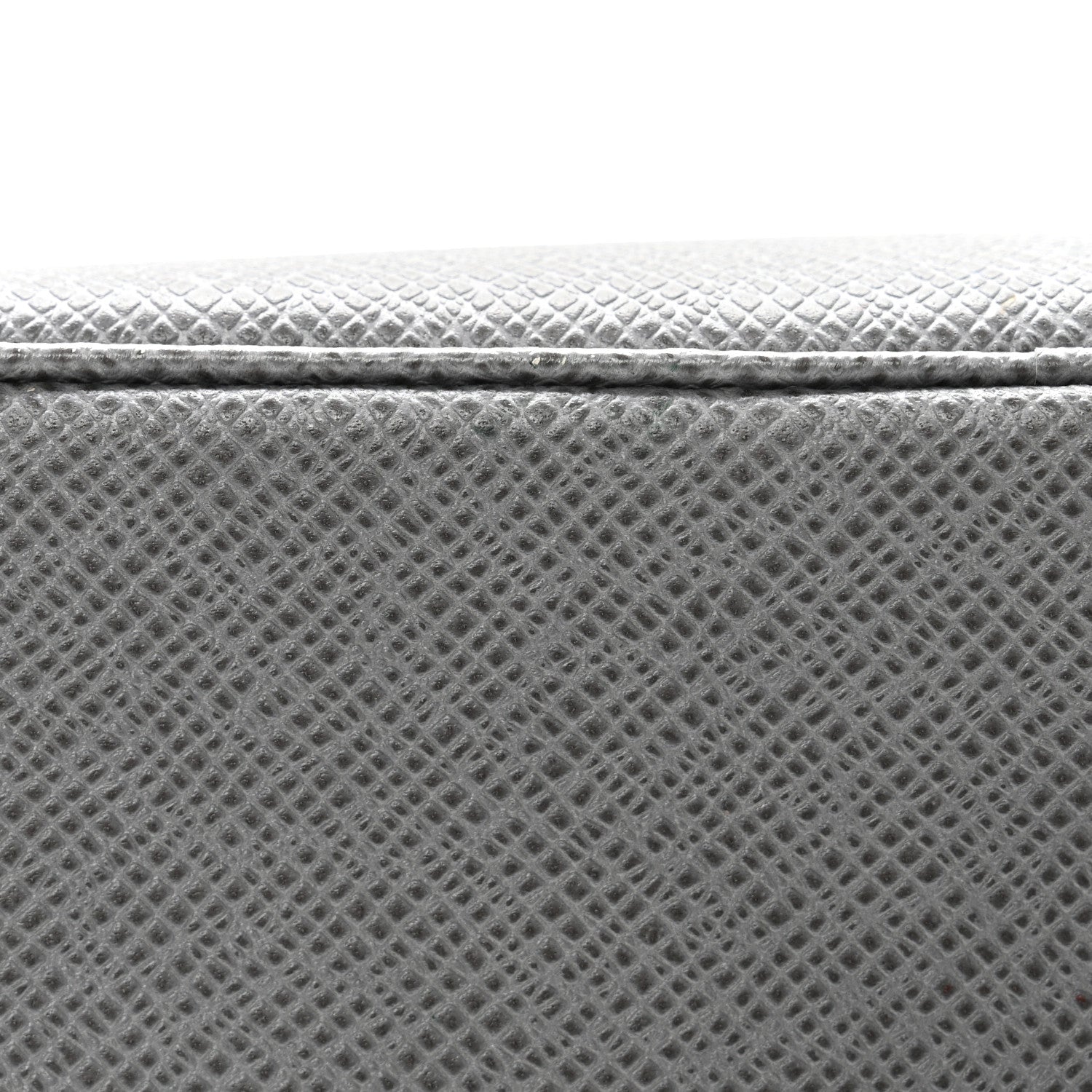 Louis Vuitton Taiga Trousse Toilette GM Glacier 11 of 11