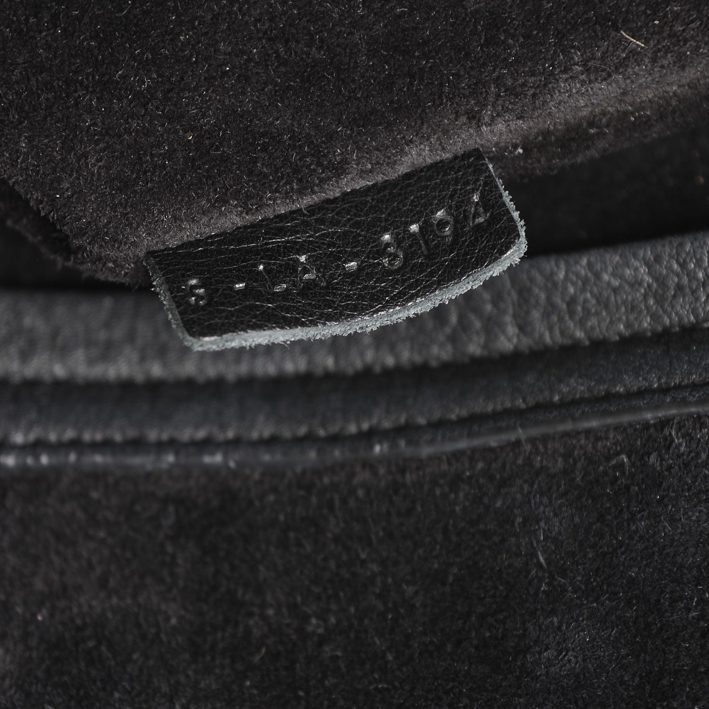 Supple Calfskin Medium Phantom Luggage Black