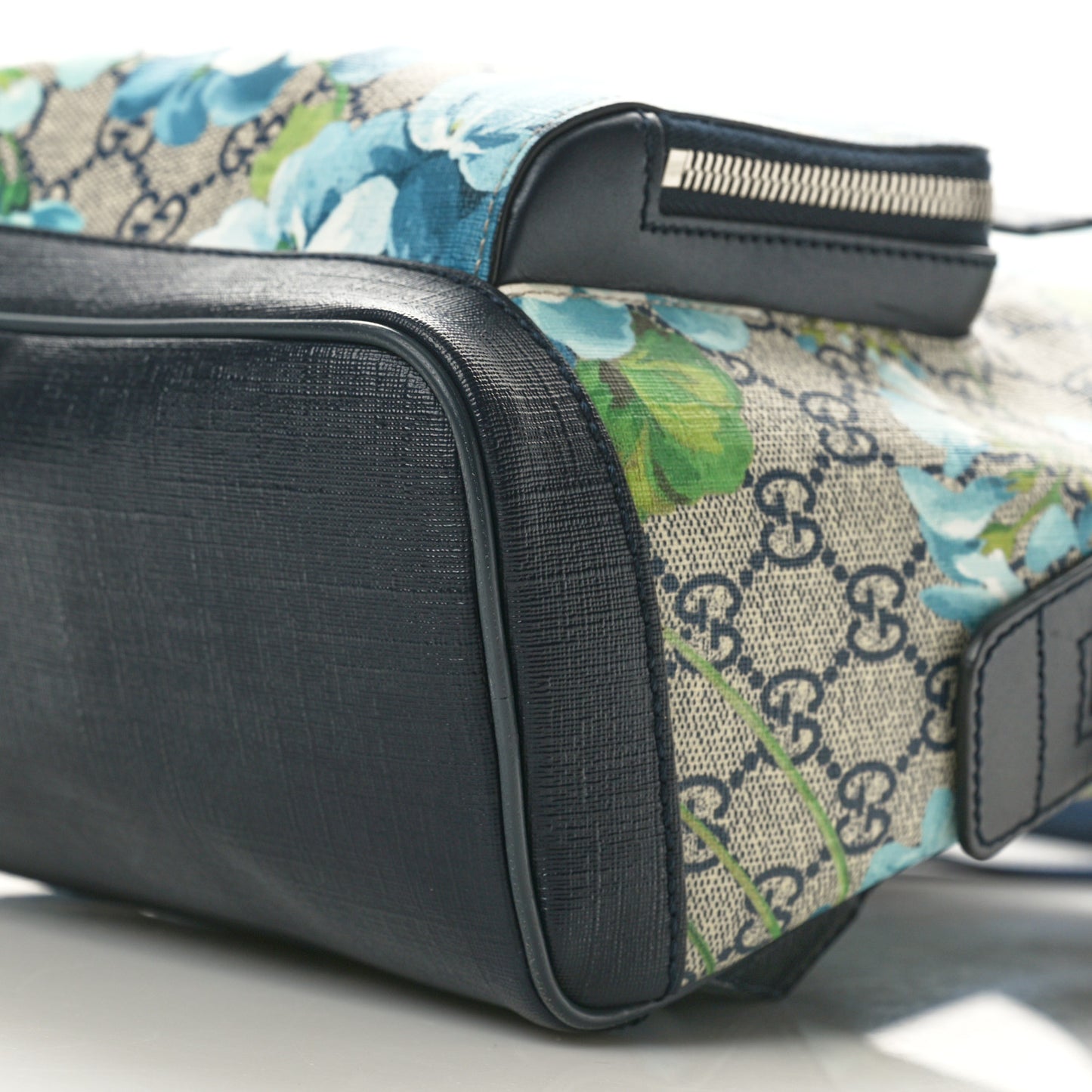 GG Supreme Monogram Blooms Small Day Backpack Blue