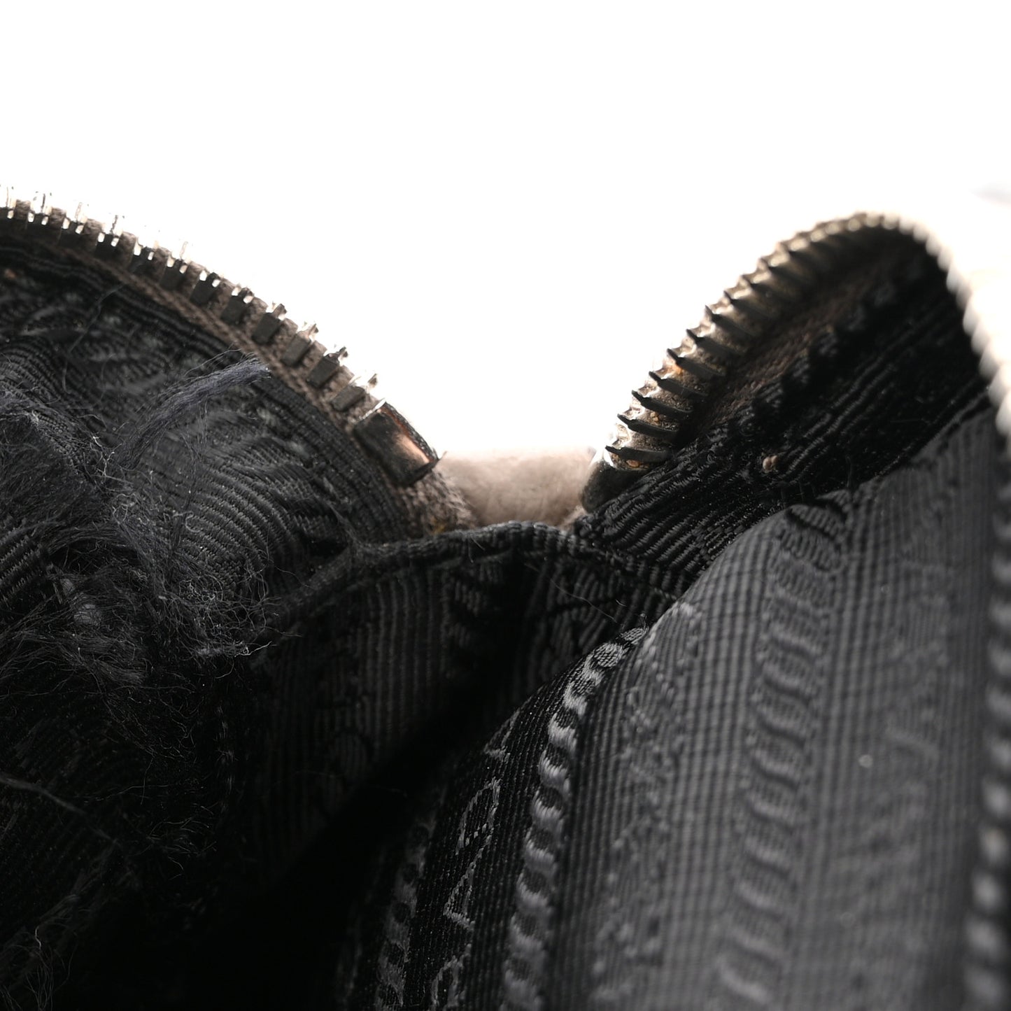 Vitello Daino Soft Medium Double Zip Shoulder Bag Argilla