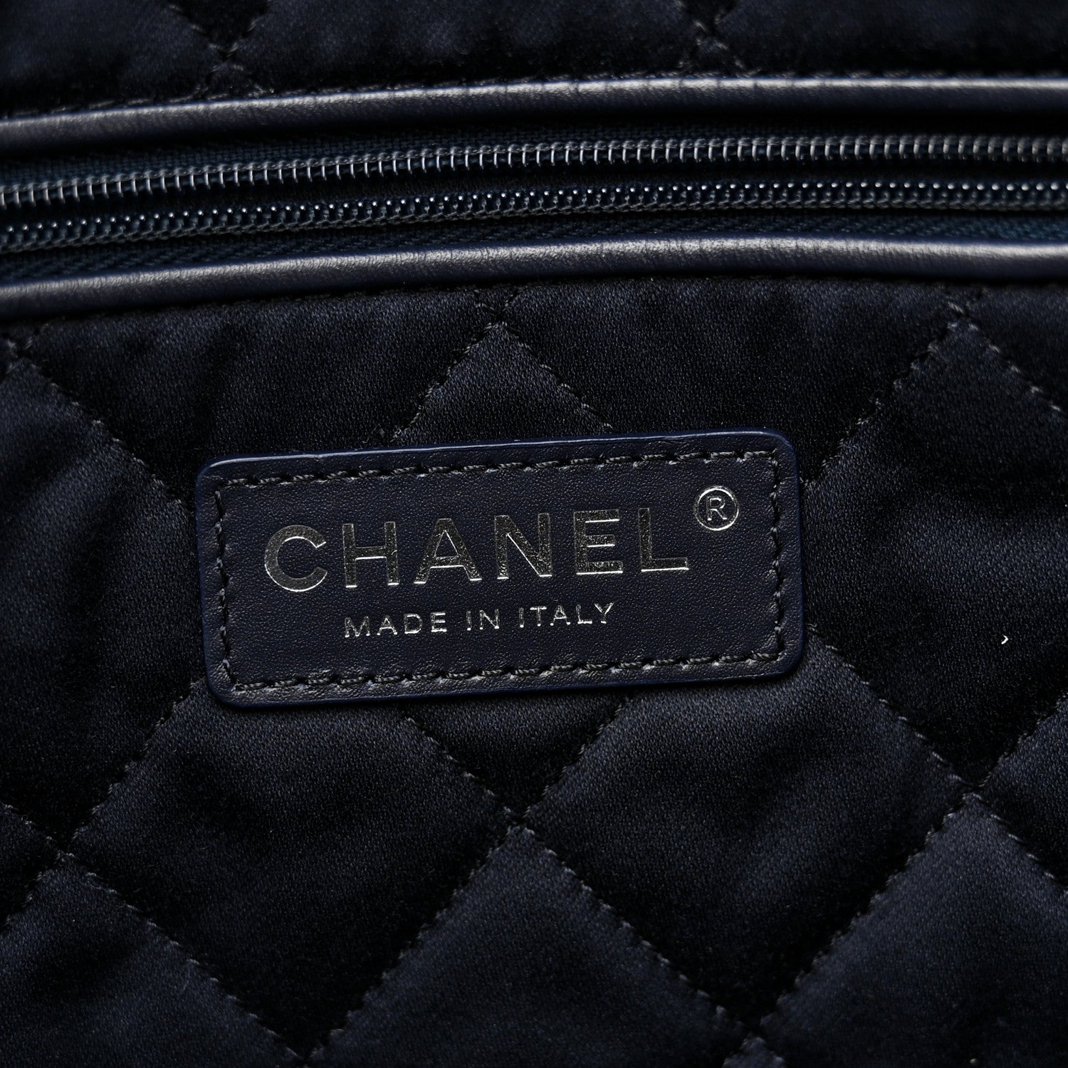 Chanel Shiny Calfskin Quilted Small Chanel 22 Navy 6 of 10