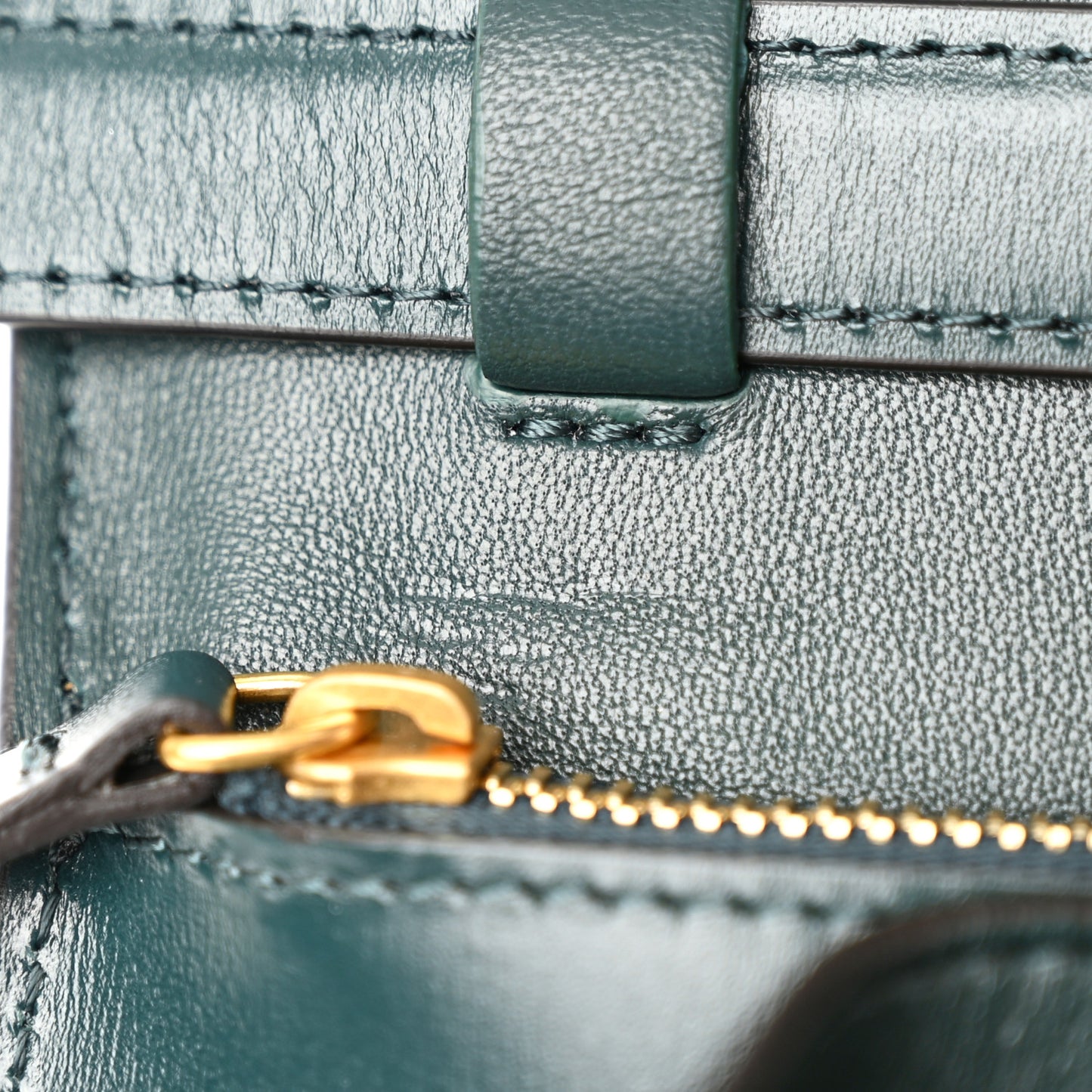 Box Calfskin Classic Box Medium Flap Bag Amazone