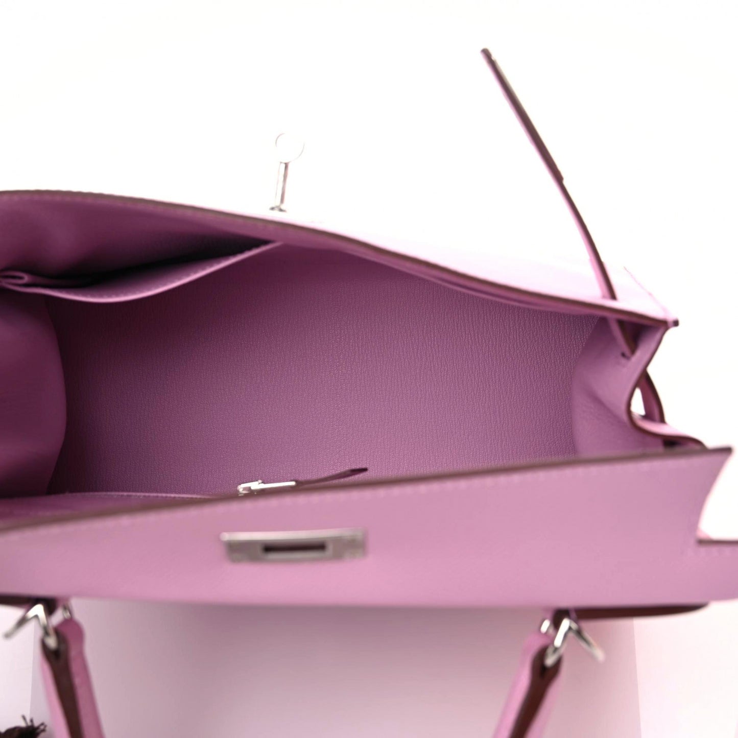 Epsom Kelly Sellier 28 Mauve Sylvestre