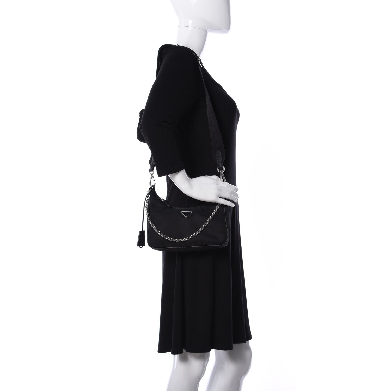 Prada Nylon Re-Edition 2005 Shoulder Bag Black 2 of 9