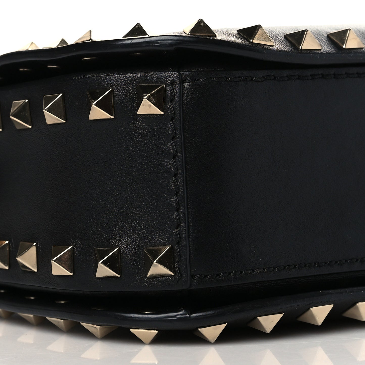 Vitello Medium Rockstud Flap Saddle Bag Black