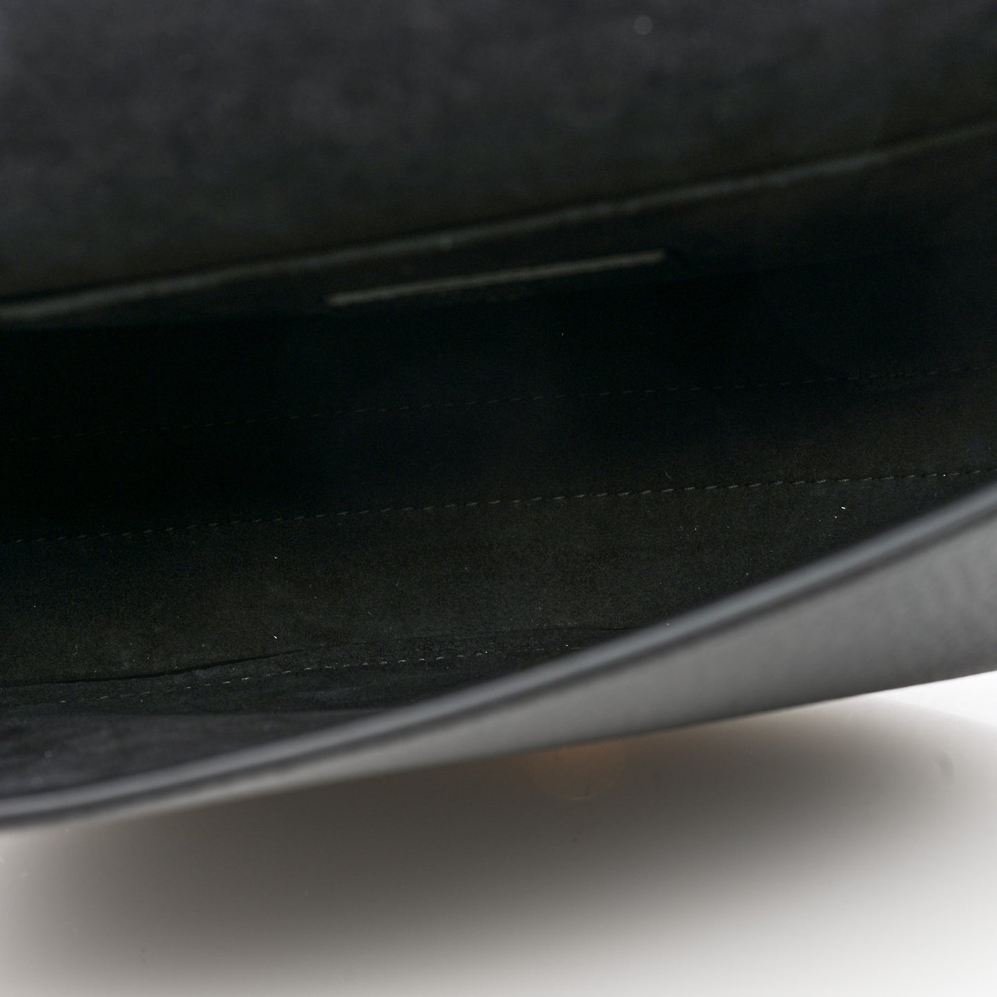 Grained Calfskin Medium Bobby Flap Black
