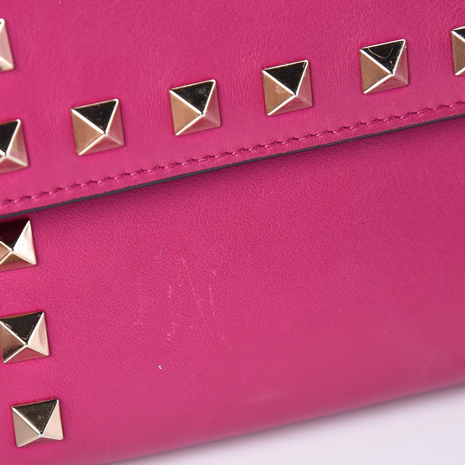 Valentino Garavani Calfskin Rockstud Wristlet Travel Wallet Fuxia 9 of 12
