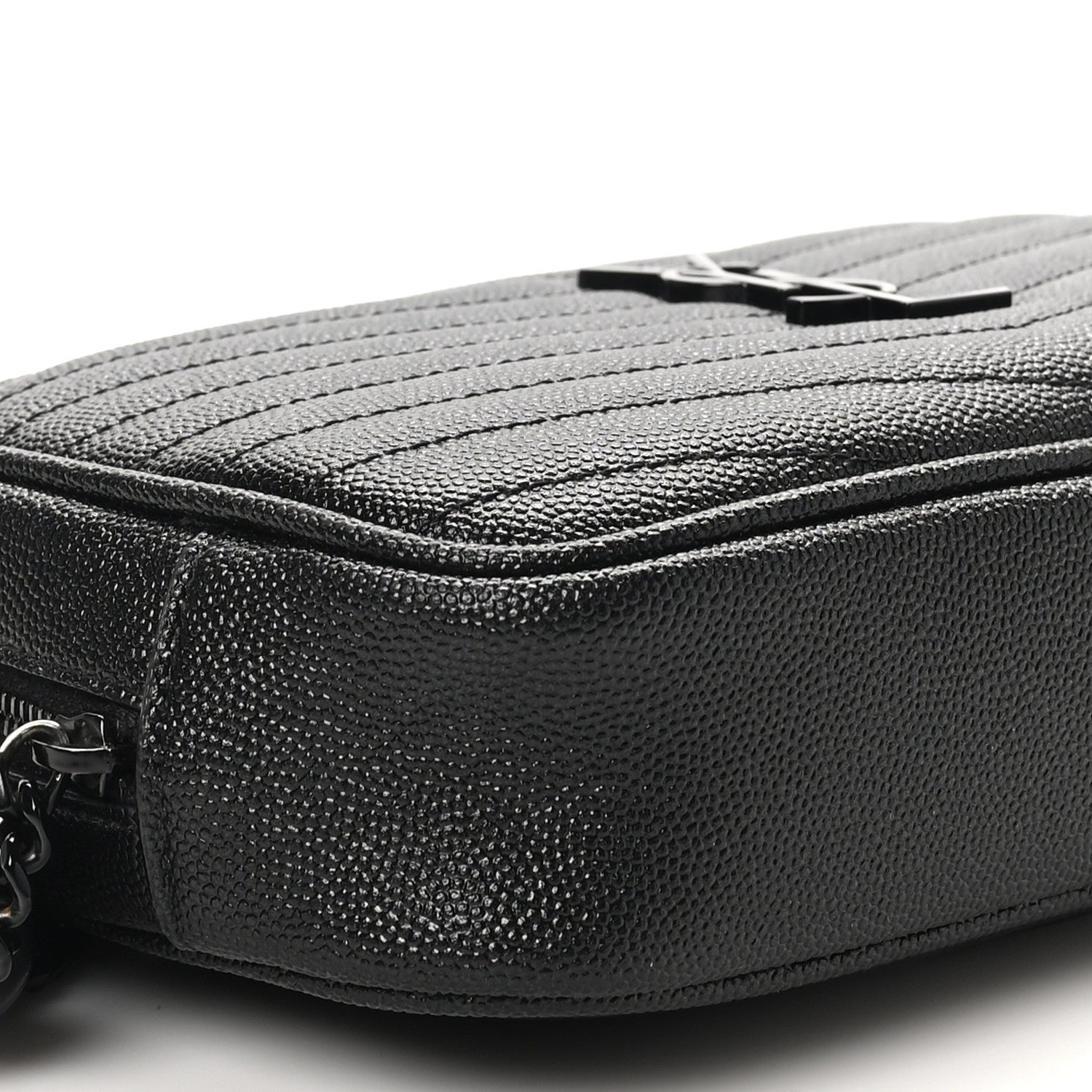 Saint Laurent Grain De Poudre Matelasse Monochrome Monogram Mini Lou Camera Bag Black 9 of 11