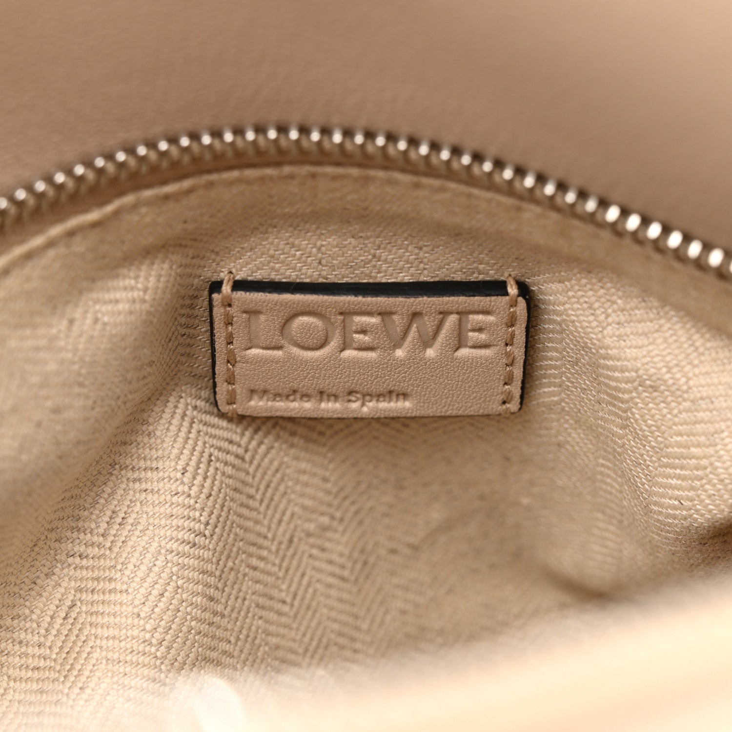 Loewe Calfskin Medium Puzzle Bag Ash 6 of 13