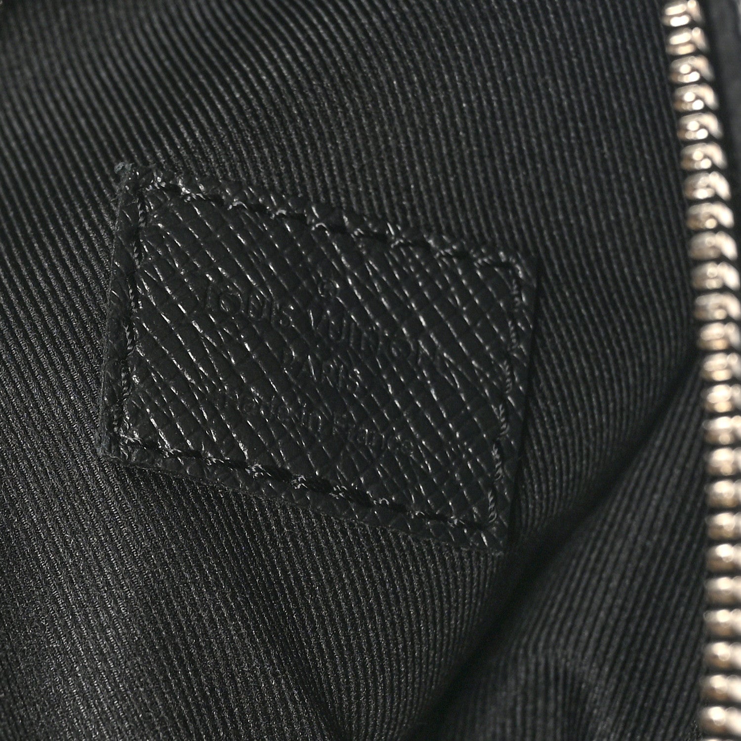 Louis Vuitton Taigarama Duo Slingbag Black 6 of 9