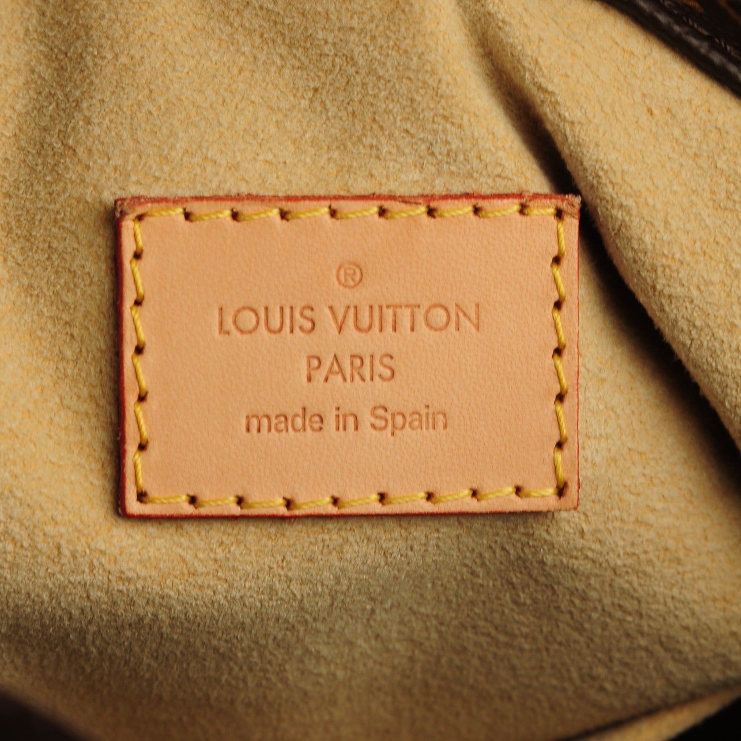 Louis Vuitton Monogram Artsy MM 6 of 7