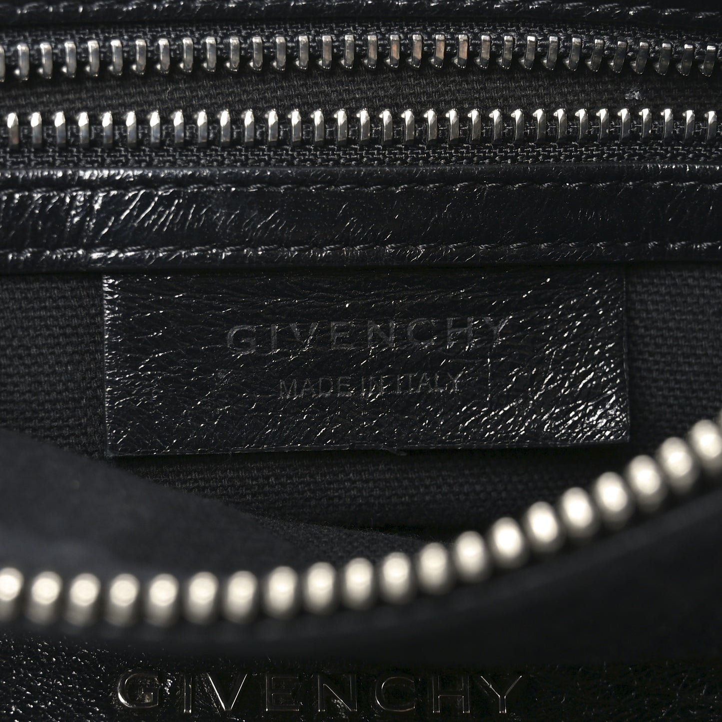 Crinkled Patent Small Pandora Black