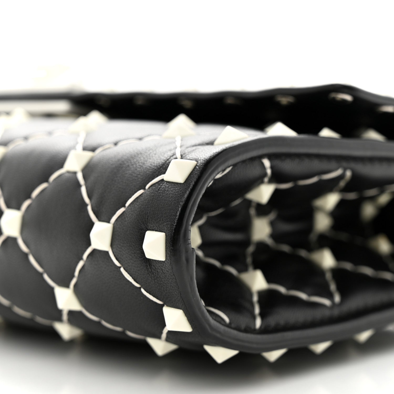 Valentino Garavani Lambskin Free Rockstud Spike Wallet On Chain Black 9 of 12