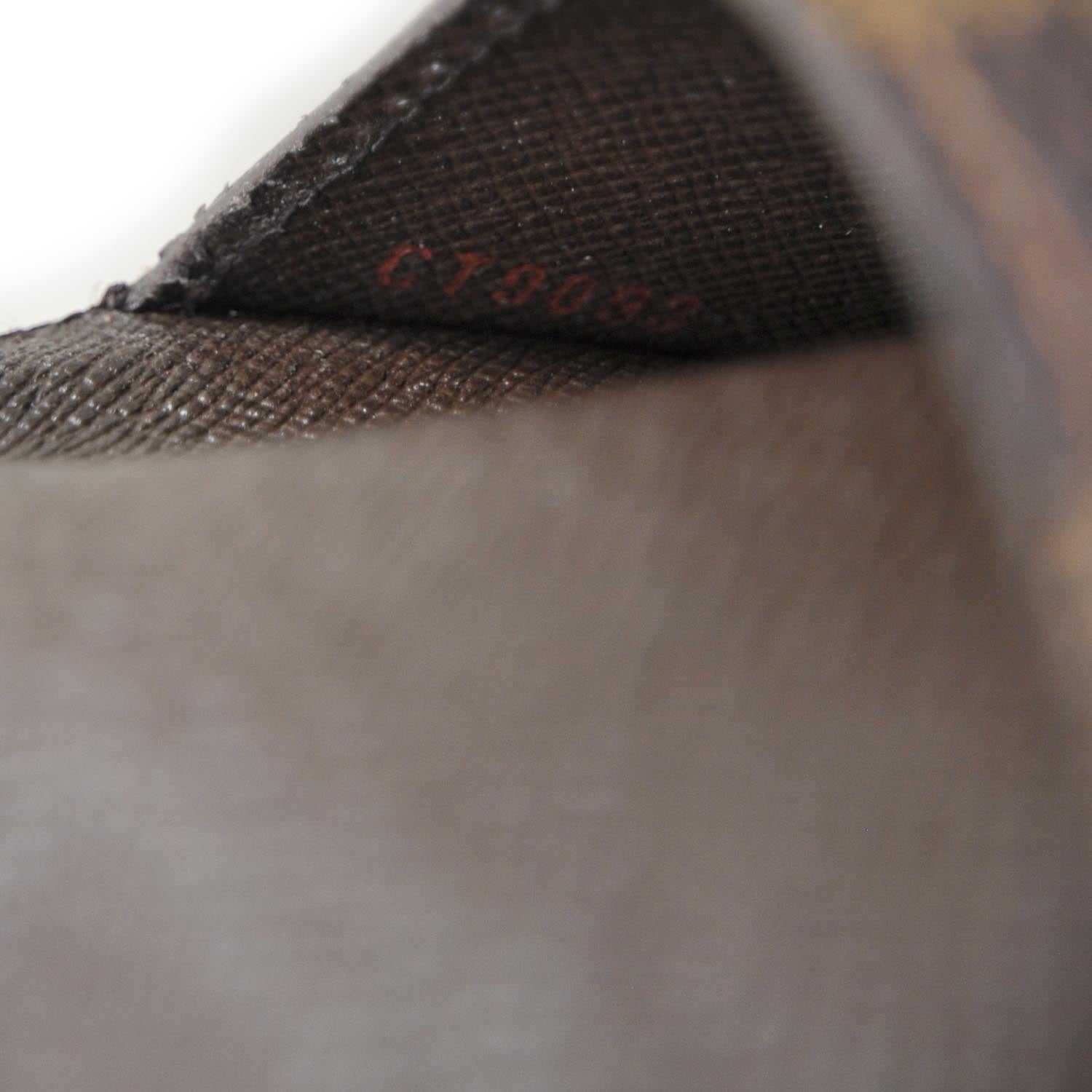 Louis Vuitton Damier Ebene Ludlow Wallet 8 of 8